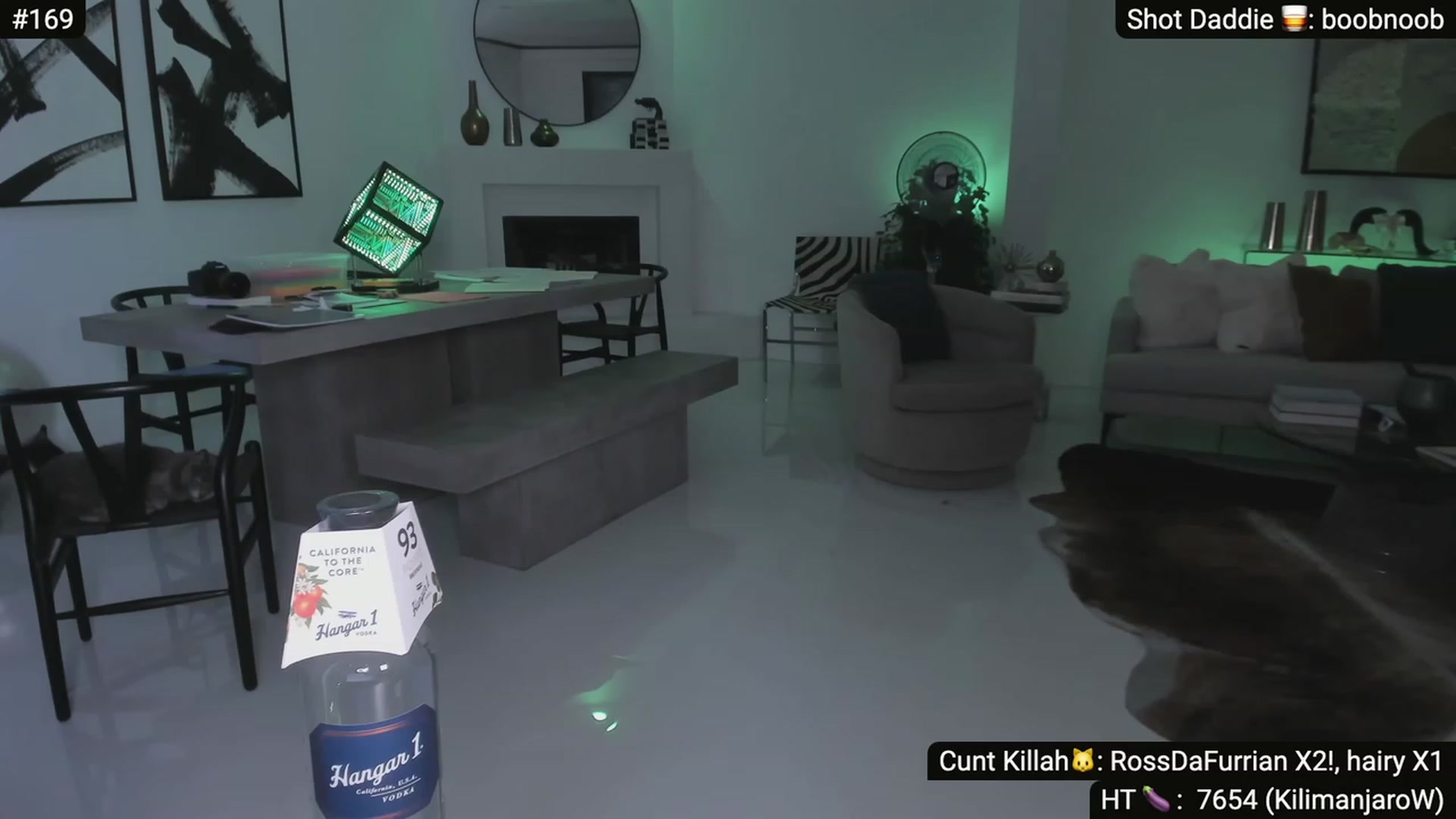 Gallery image thumbnail from aleXisKaren's myfreecams stream on, 08/19/2023, 09:28 image 3 of 20