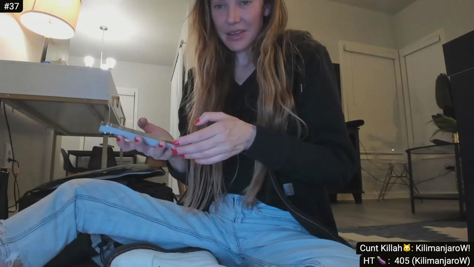 Gallery image thumbnail from aleXisTexas_'s myfreecams stream on, 11/29/2023, 05:17 image 6 of 20