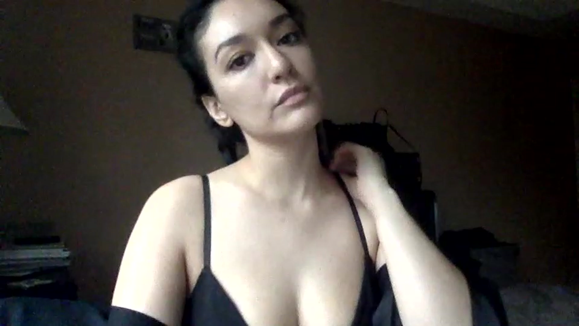 Gallery image thumbnail from alex_andriaox's myfreecams stream on, 12/03/2022, 20:00 image 3 of 20