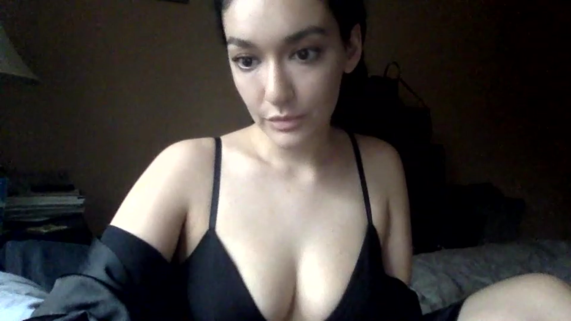 Gallery image thumbnail from alex_andriaox's myfreecams stream on, 12/03/2022, 20:00 image 4 of 20