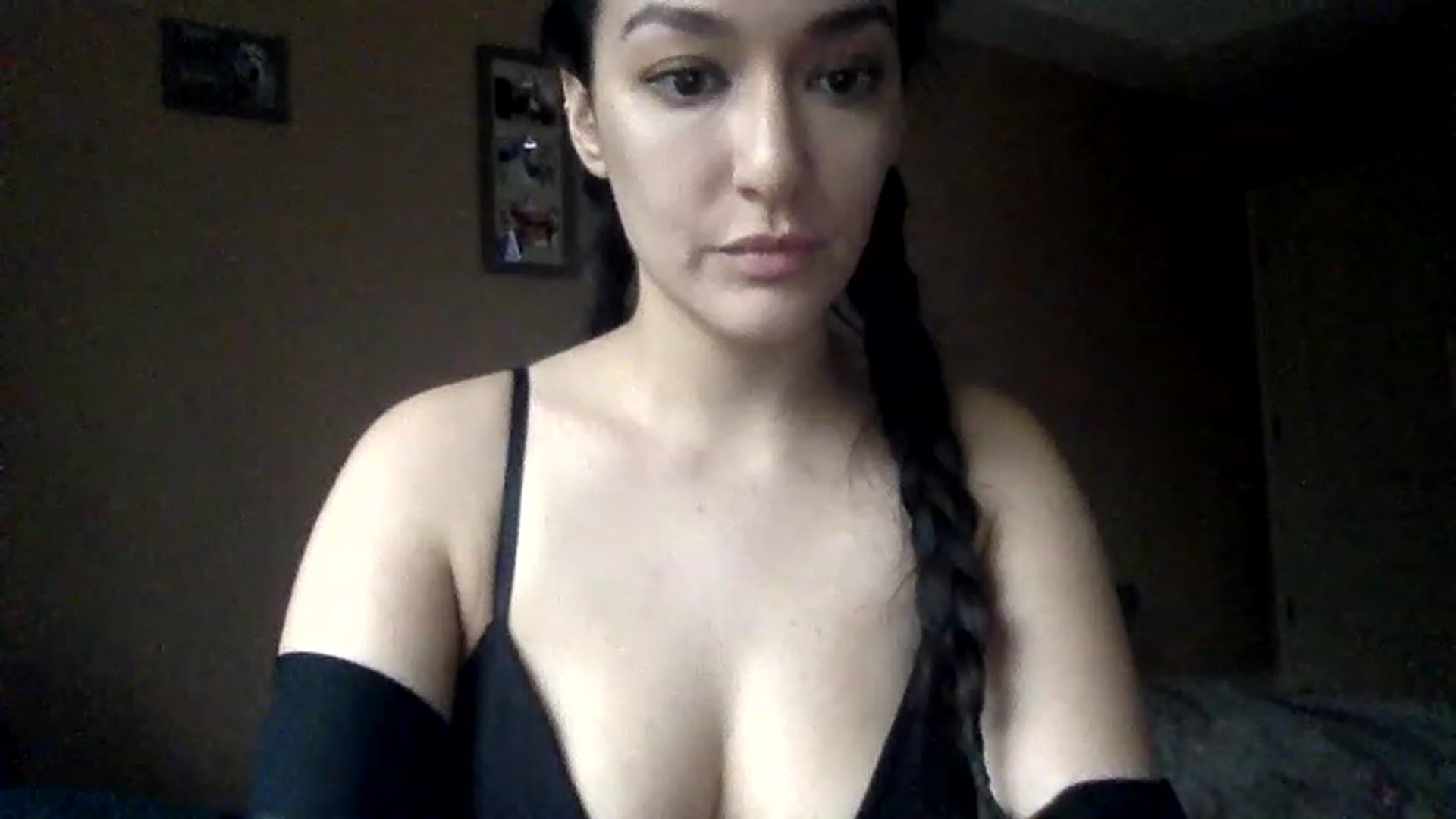Gallery image thumbnail from alex_andriaox's myfreecams stream on, 12/03/2022, 20:00 image 2 of 20