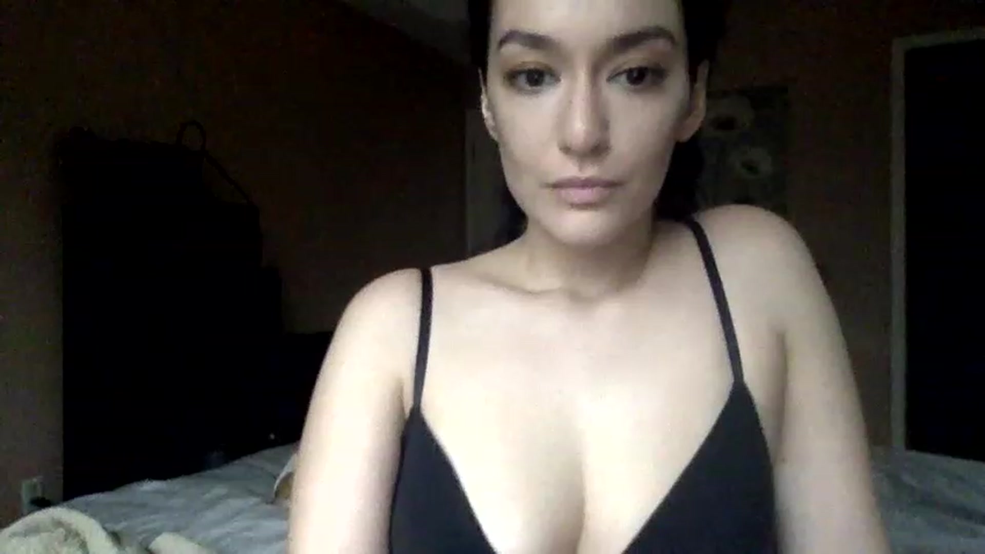 Gallery image thumbnail from alex_andriaox's myfreecams stream on, 12/03/2022, 20:37 image 19 of 20