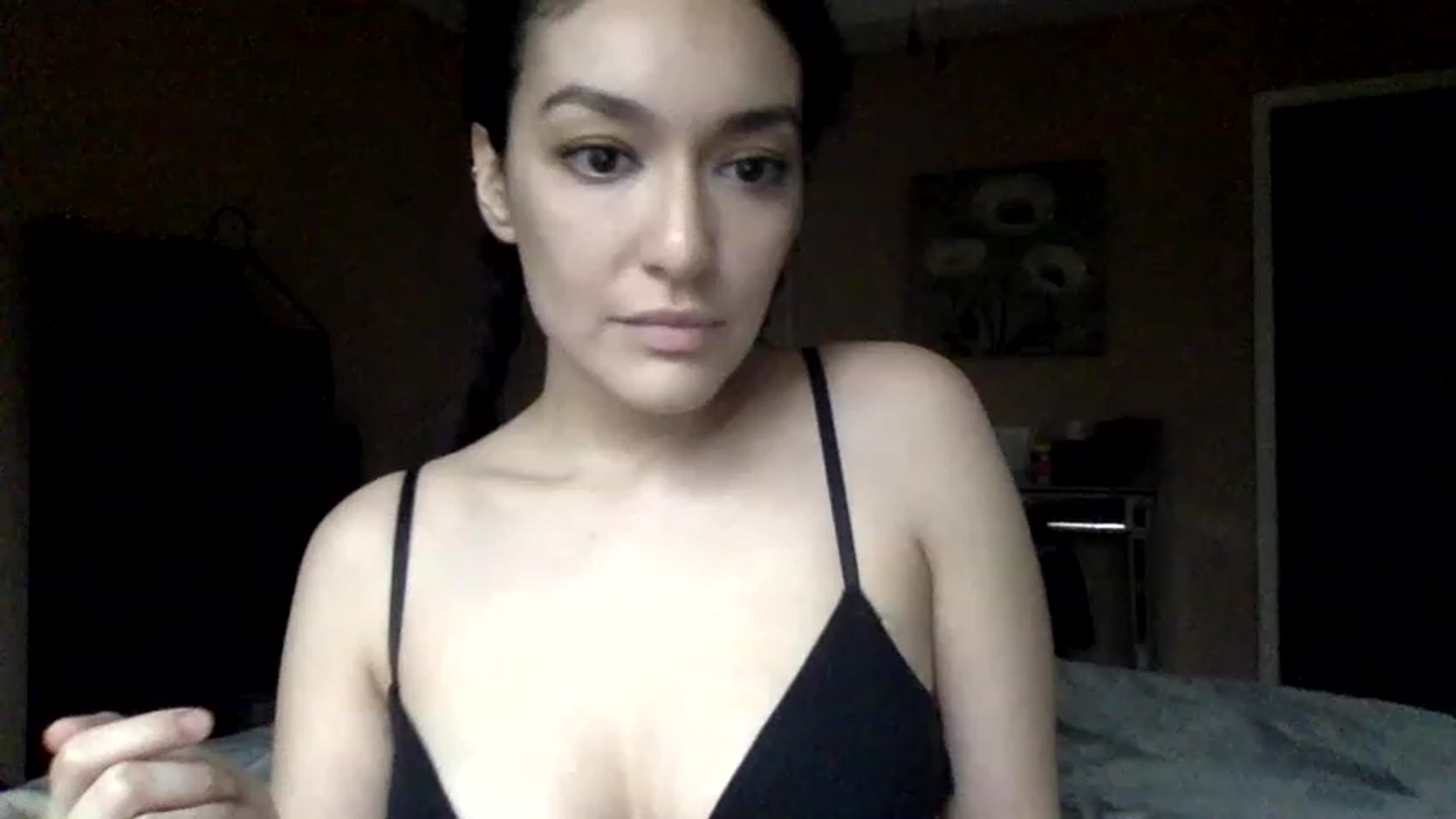 Gallery image thumbnail from alex_andriaox's myfreecams stream on, 12/03/2022, 20:37 image 20 of 20