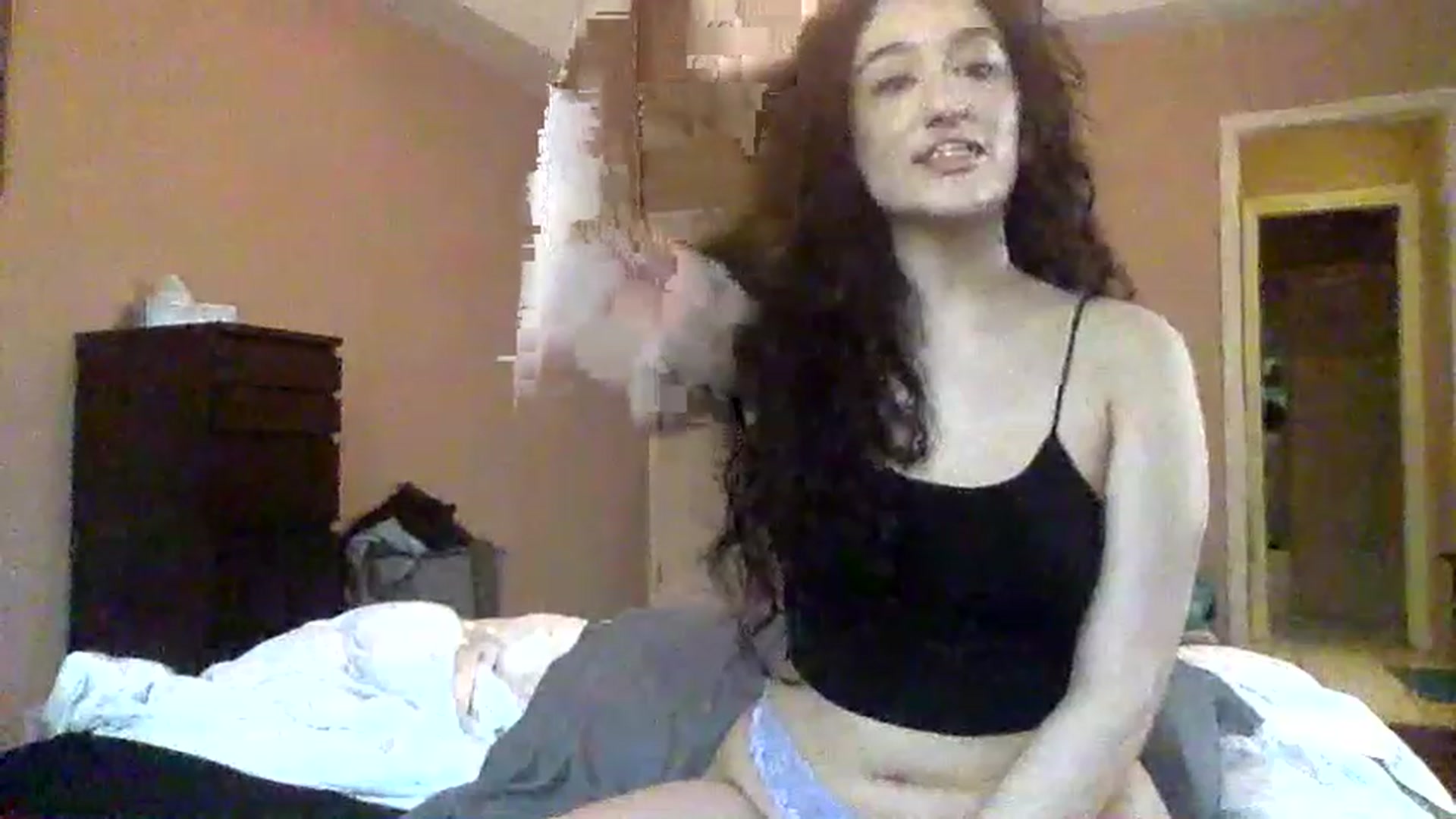 Gallery image thumbnail from alex_andriaox's myfreecams stream on, 03/25/2023, 18:40 image 10 of 20