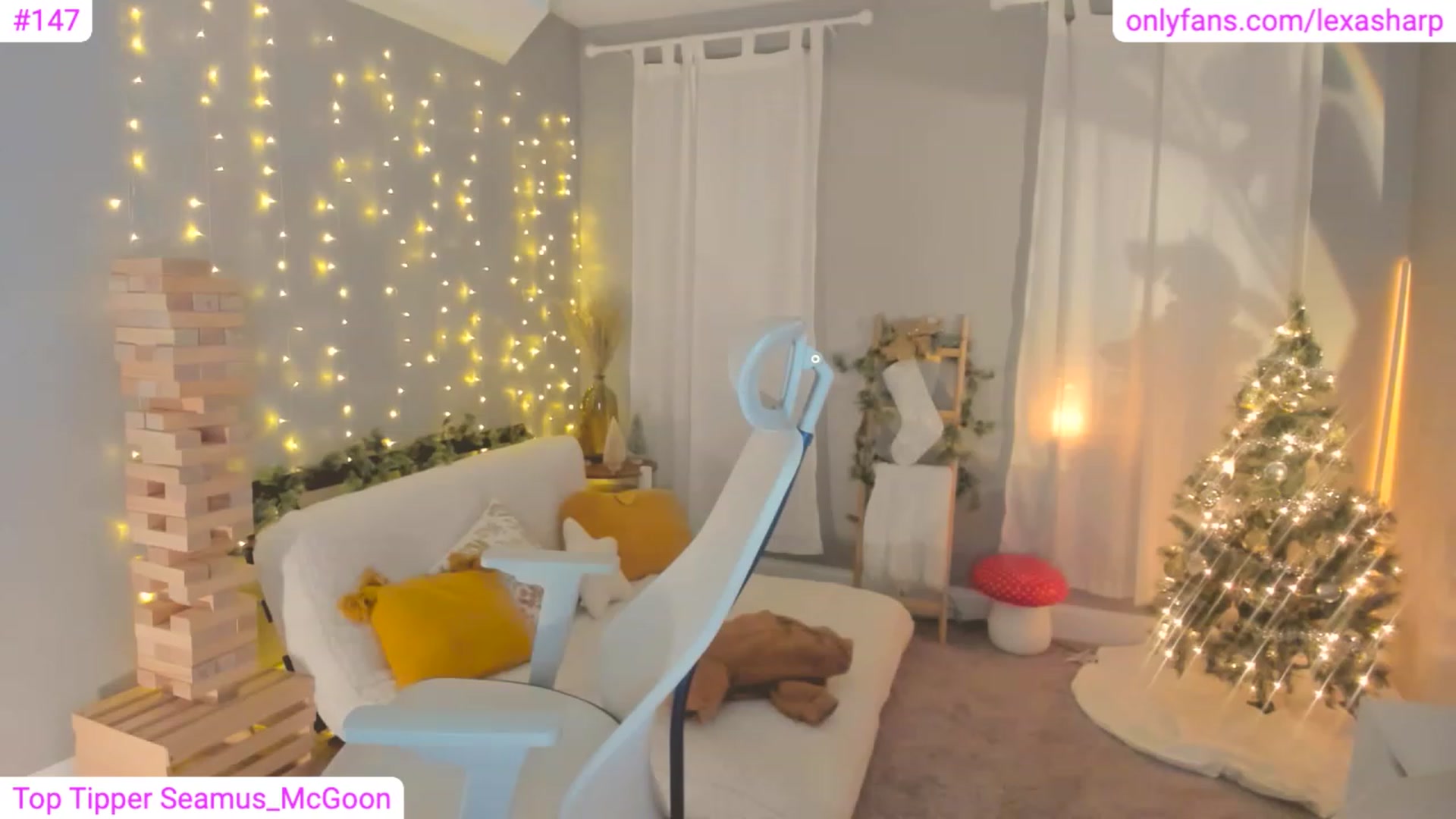 Gallery image thumbnail from alexasharp's myfreecams stream on, 12/07/2022, 02:00 image 8 of 20