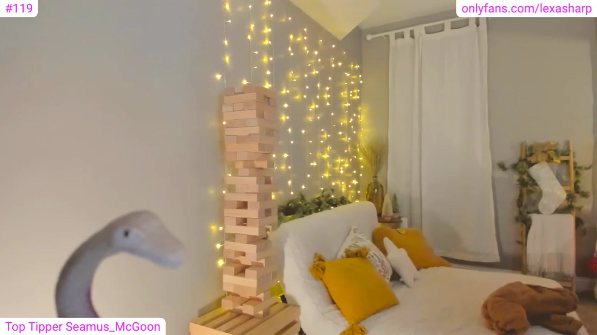 Gallery image thumbnail from alexasharp's myfreecams stream on, 12/07/2022, 03:22 image 9 of 20