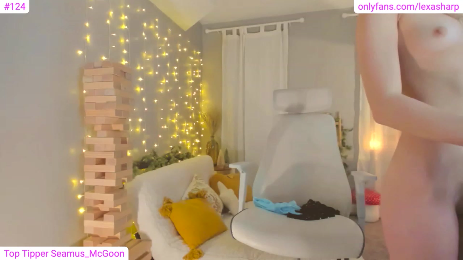 Gallery image thumbnail from alexasharp's myfreecams stream on, 12/07/2022, 03:22 image 2 of 20