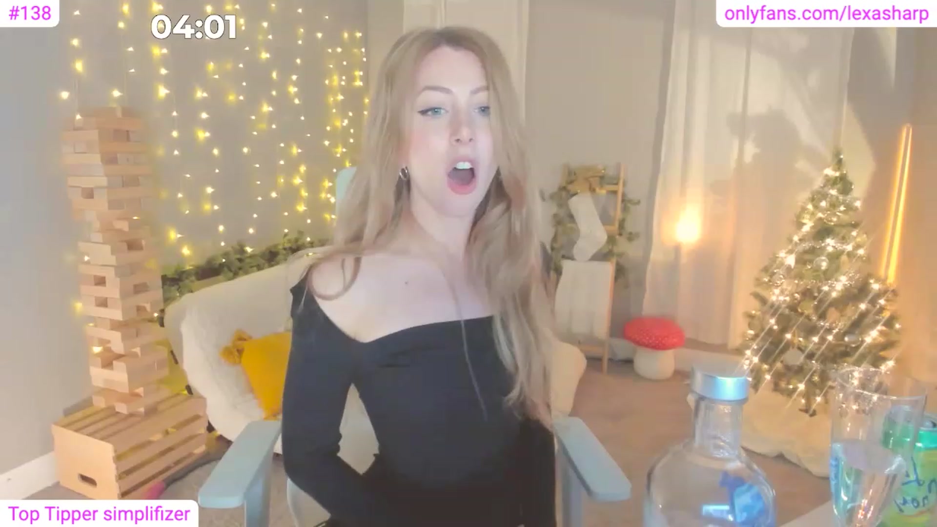 Gallery image thumbnail from alexasharp's myfreecams stream on, 12/09/2022, 01:11 image 13 of 20