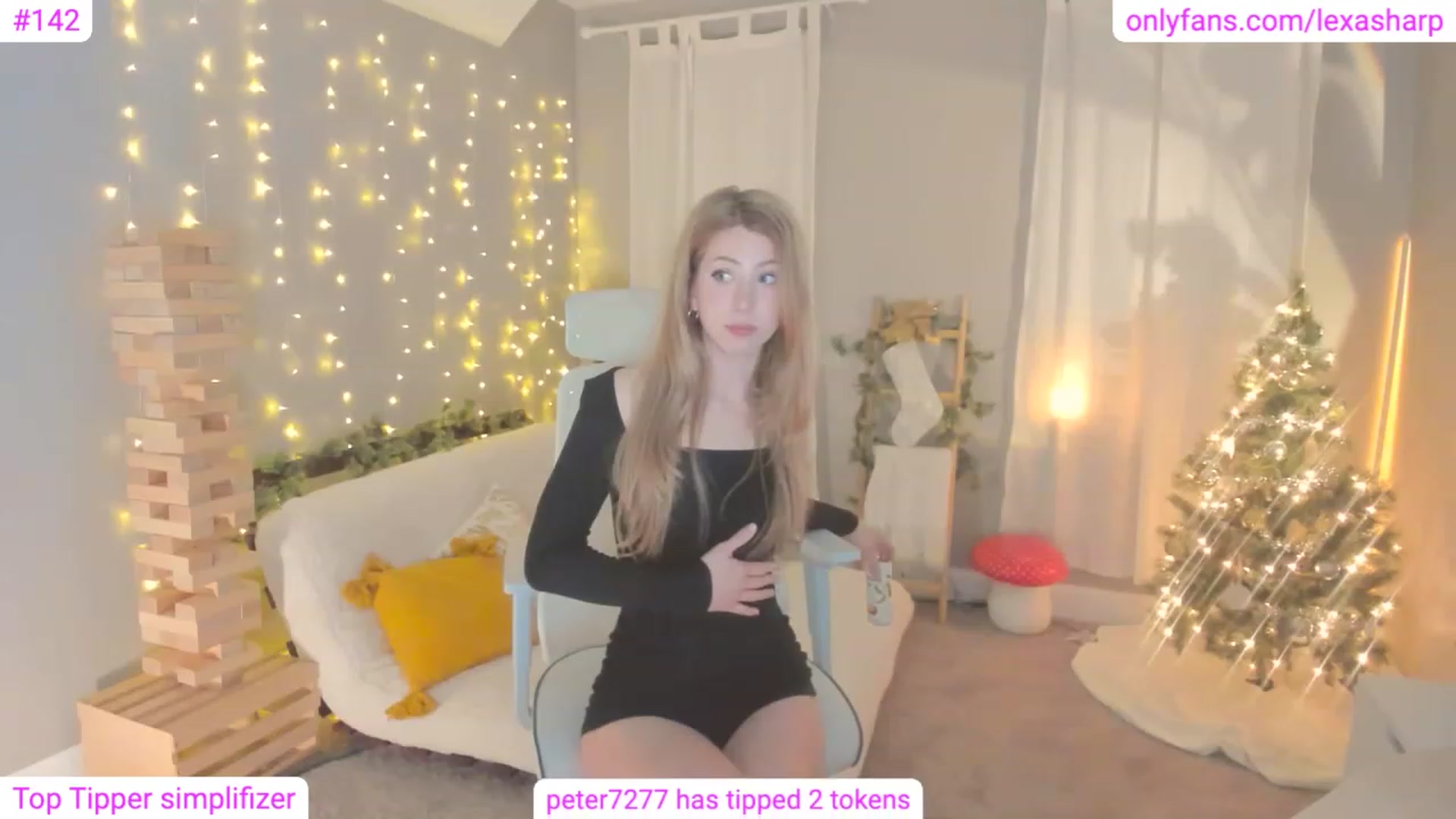 Gallery image thumbnail from alexasharp's myfreecams stream on, 12/09/2022, 01:11 image 10 of 20
