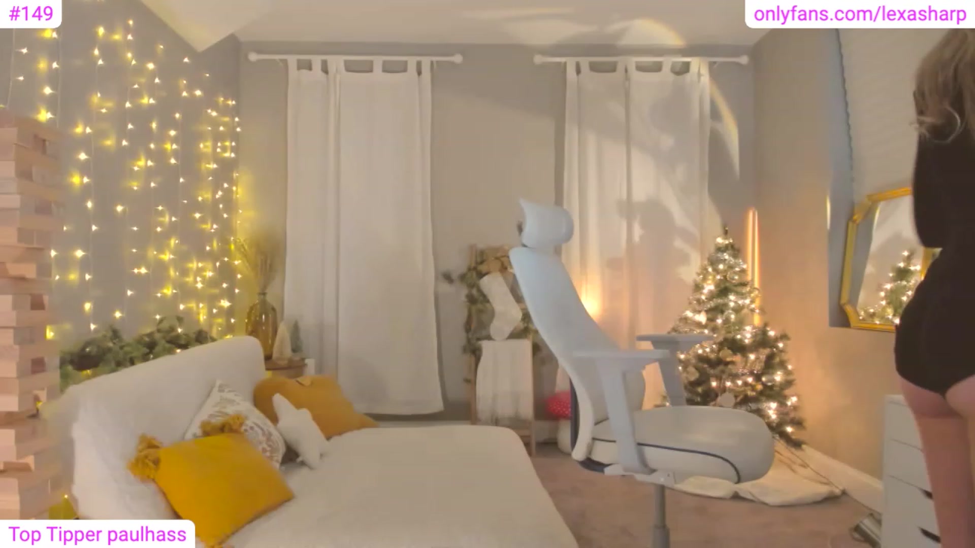 Gallery image thumbnail from alexasharp's myfreecams stream on, 12/09/2022, 01:11 image 4 of 20