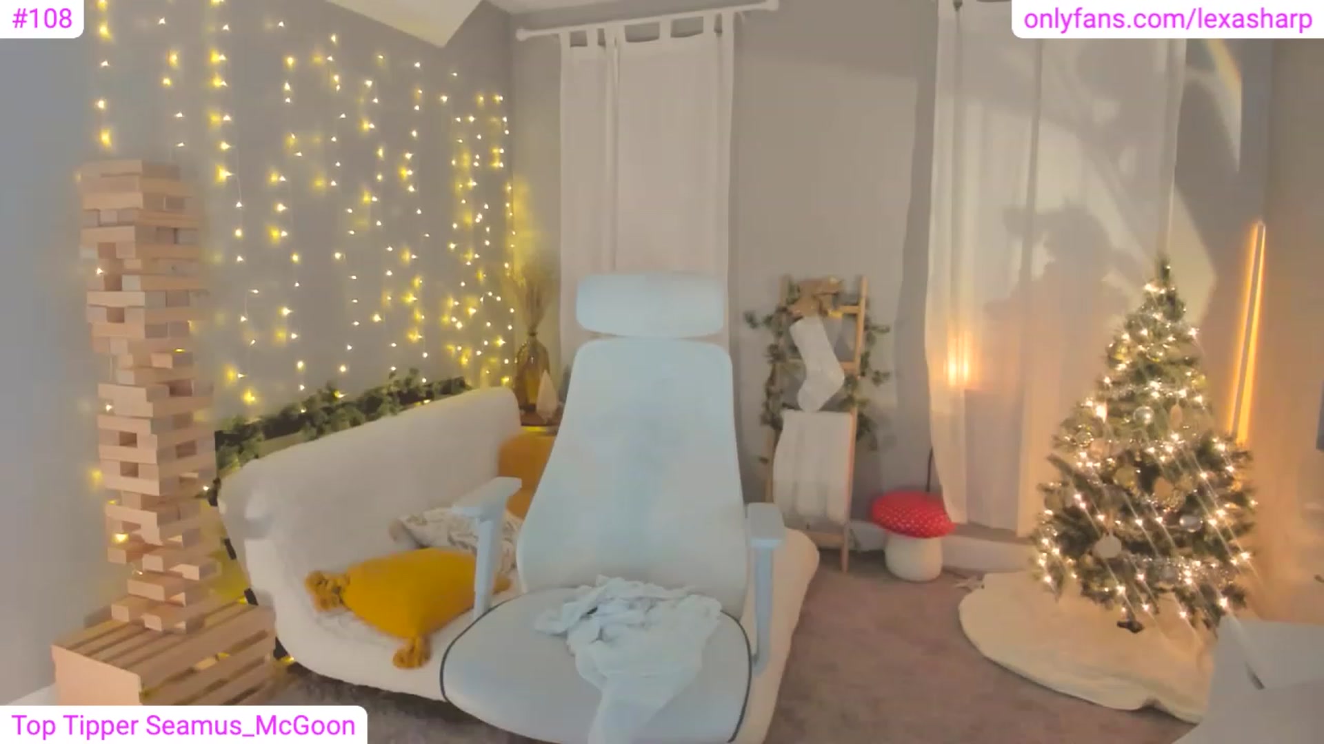 Gallery image thumbnail from alexasharp's myfreecams stream on, 12/16/2022, 01:06 image 20 of 20