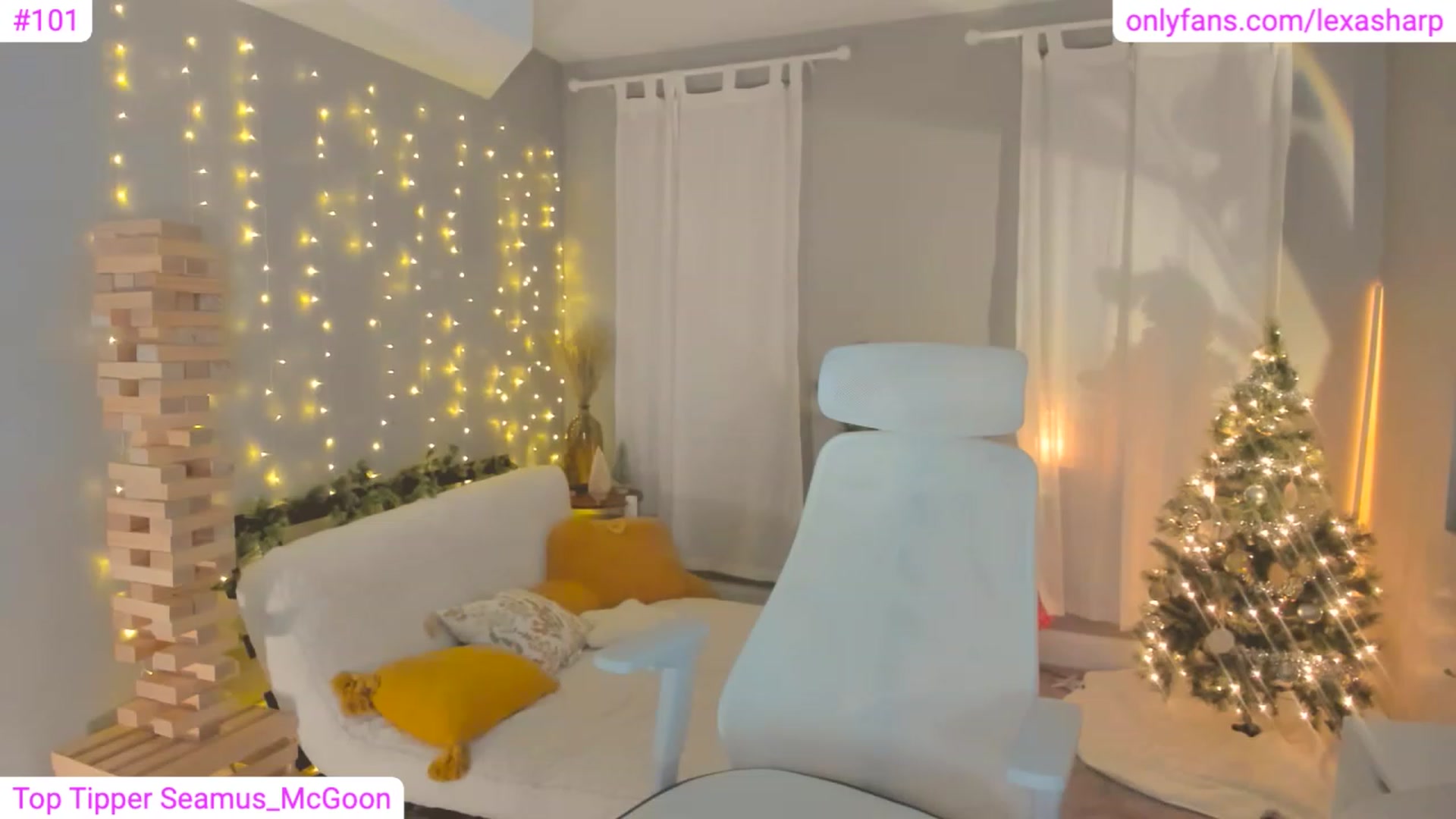 Gallery image thumbnail from alexasharp's myfreecams stream on, 12/16/2022, 04:07 image 6 of 20