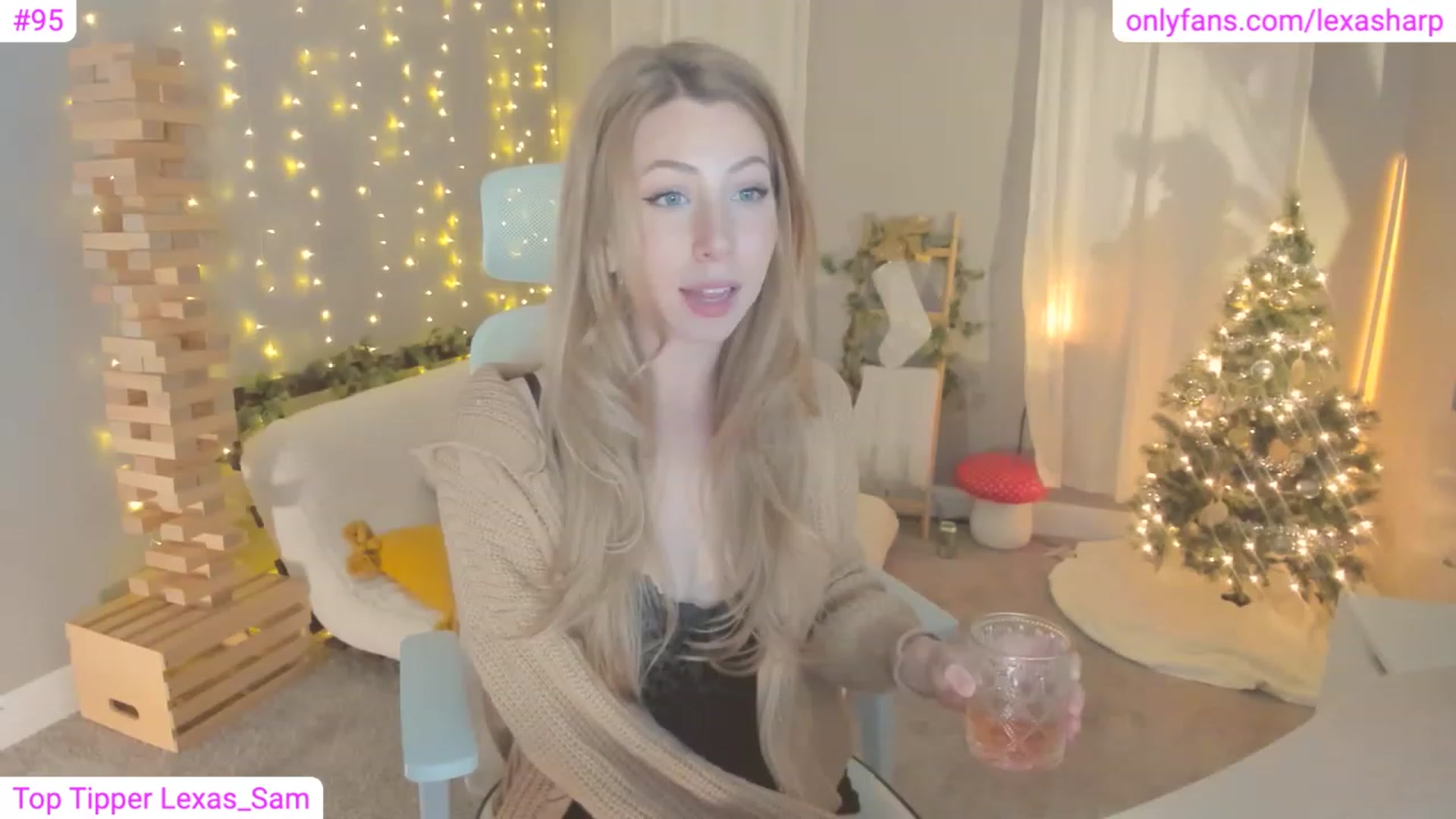 Gallery image thumbnail from alexasharp's myfreecams stream on, 12/17/2022, 05:08 image 7 of 20