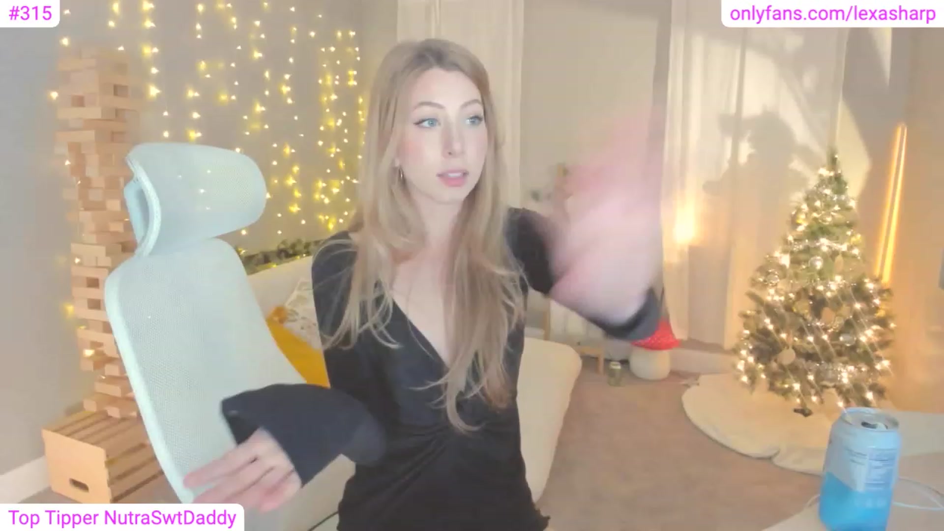 Gallery image thumbnail from alexasharp's myfreecams stream on, 01/02/2023, 03:56 image 17 of 20