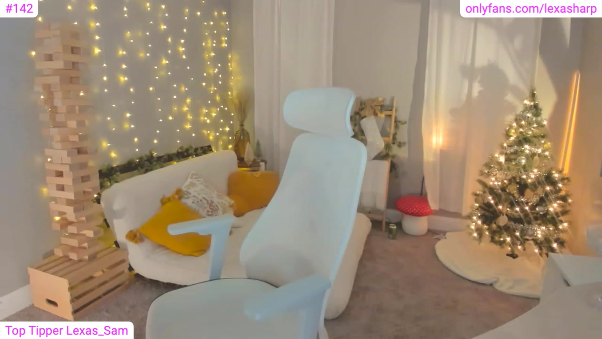 Gallery image thumbnail from alexasharp's myfreecams stream on, 01/02/2023, 05:21 image 9 of 20