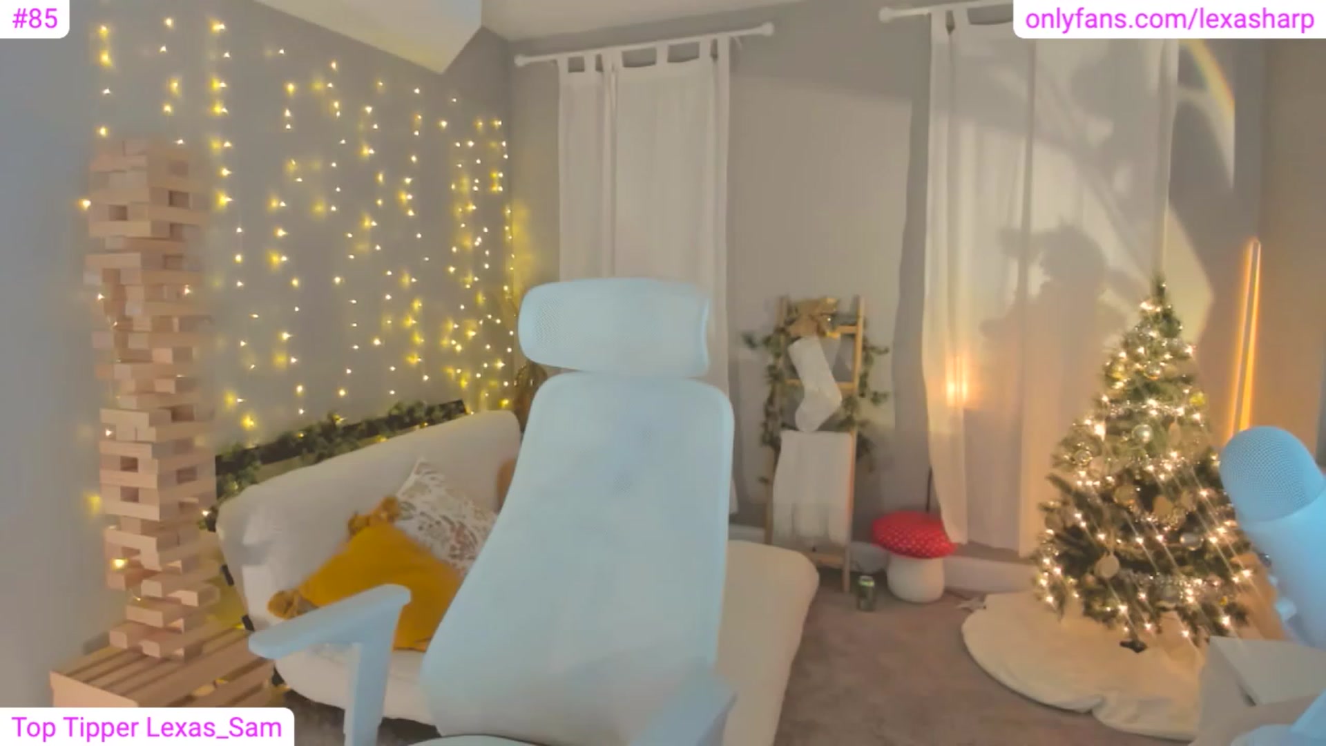 Gallery image thumbnail from alexasharp's myfreecams stream on, 01/02/2023, 07:38 image 6 of 20