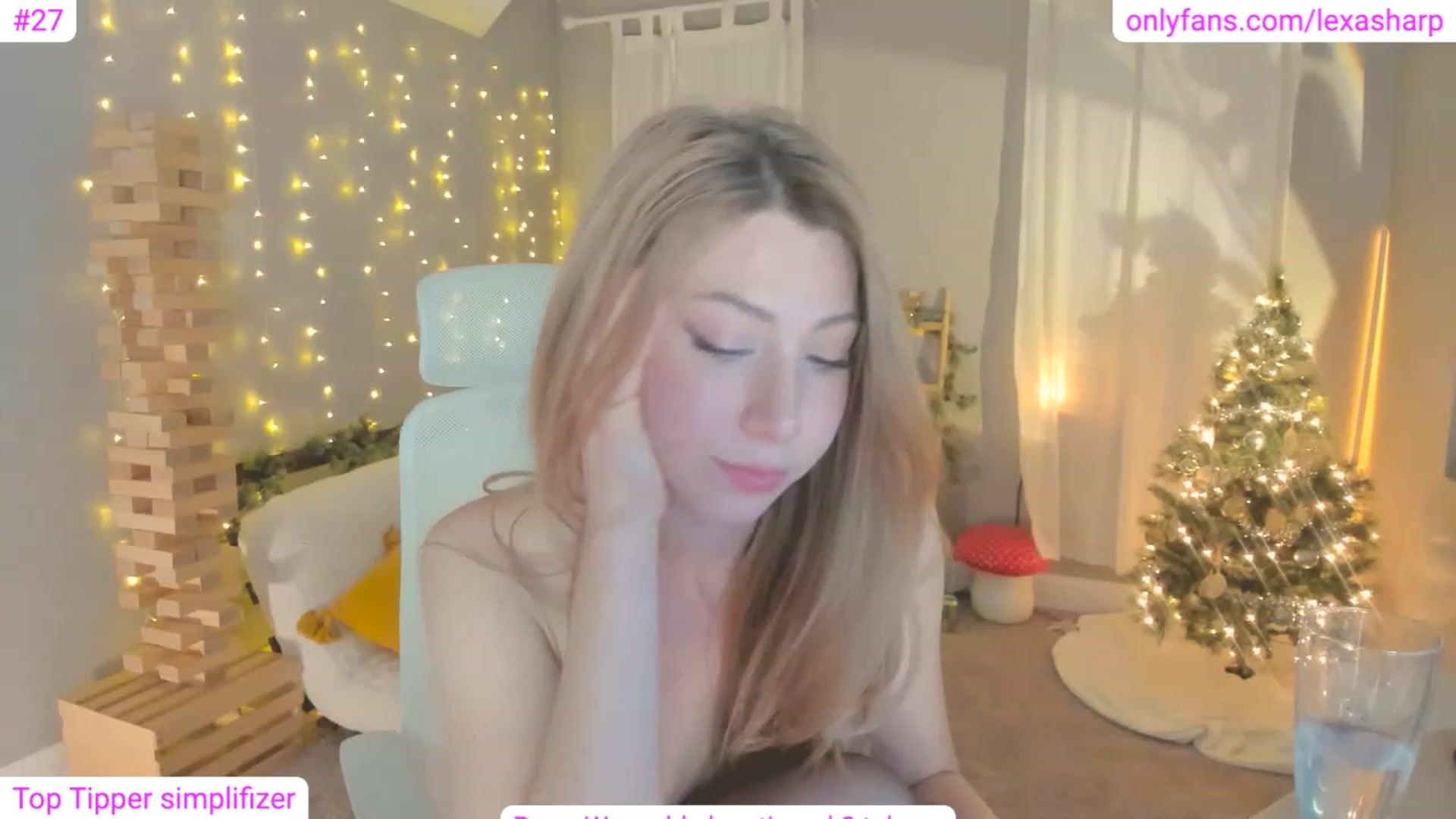 Gallery image thumbnail from alexasharp's myfreecams stream on, 01/02/2023, 08:39 image 12 of 20