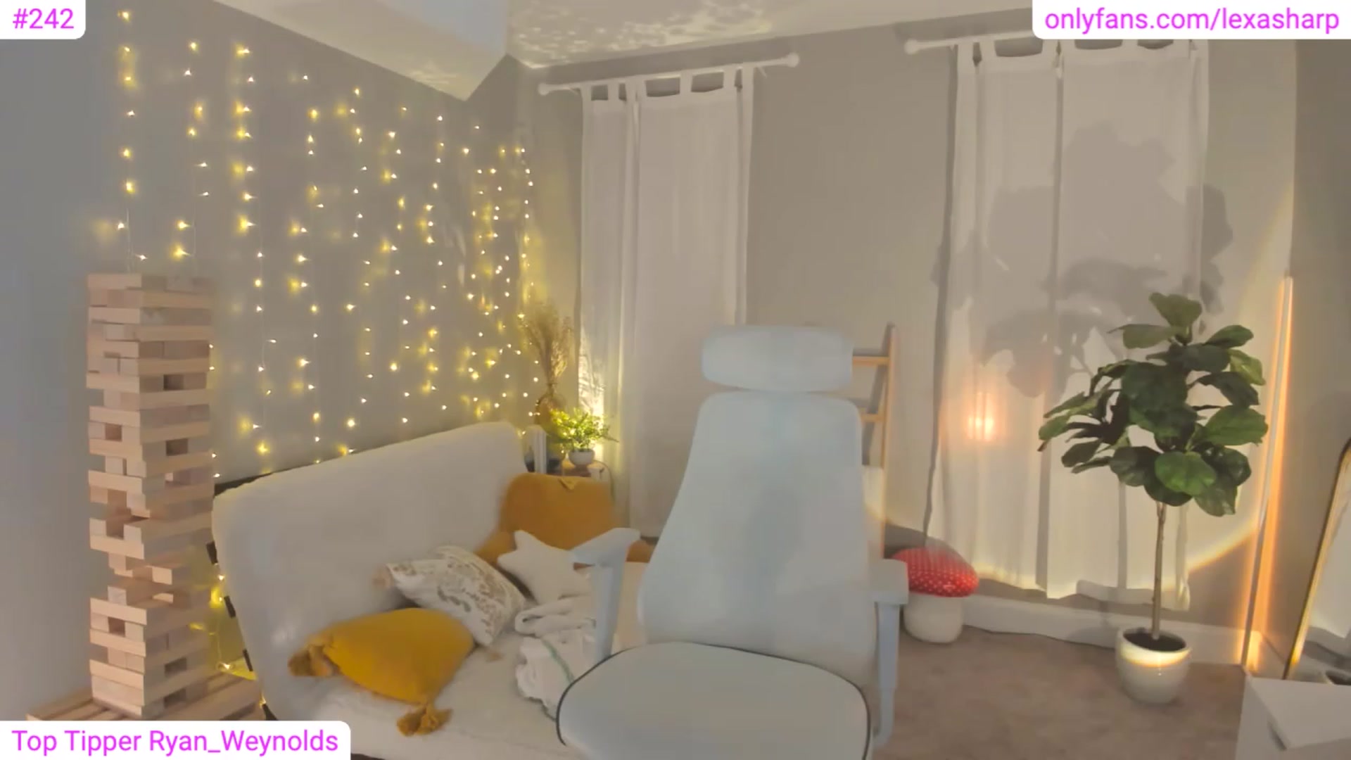 Gallery image thumbnail from alexasharp's myfreecams stream on, 01/21/2023, 05:47 image 20 of 20