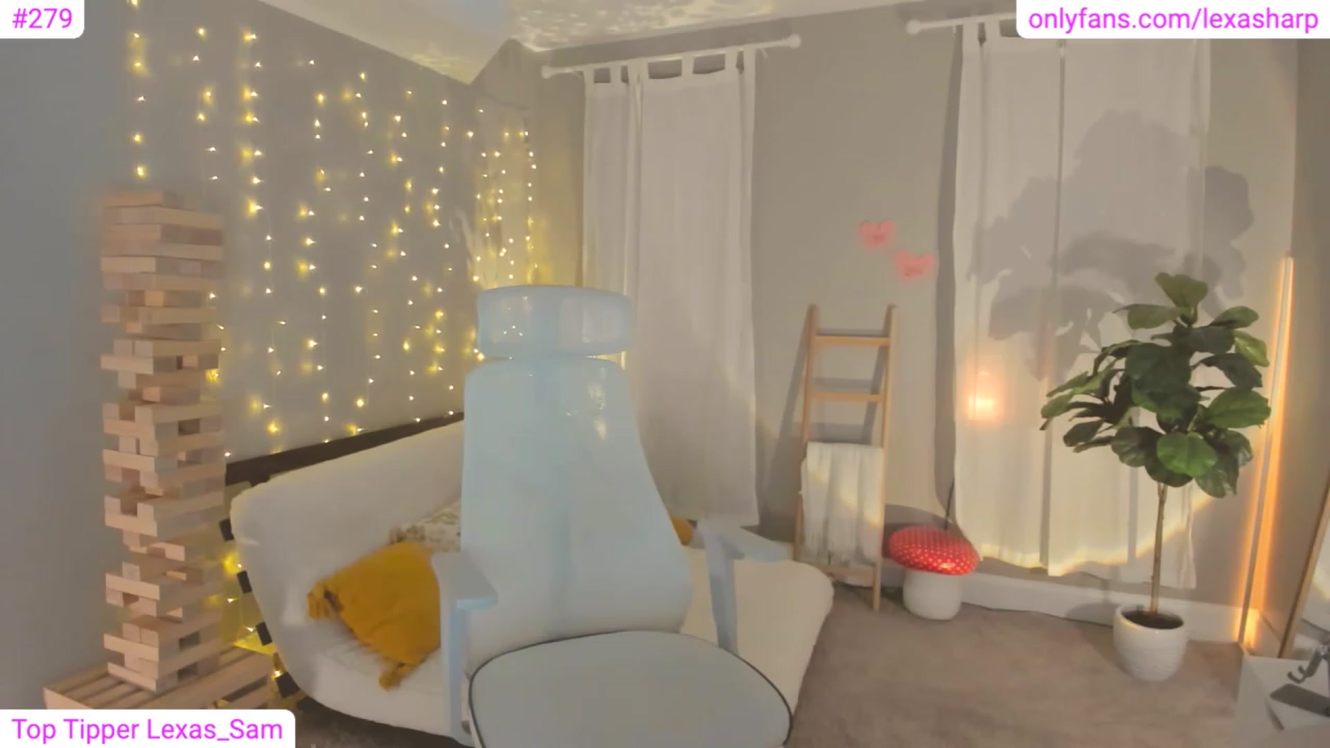 Gallery image thumbnail from alexasharp's myfreecams stream on, 02/03/2023, 03:35 image 15 of 20