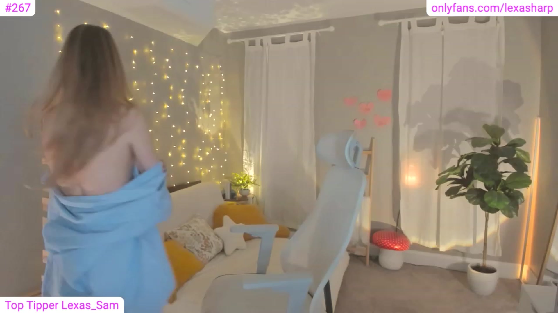 Gallery image thumbnail from alexasharp's myfreecams stream on, 02/03/2023, 04:01 image 10 of 20
