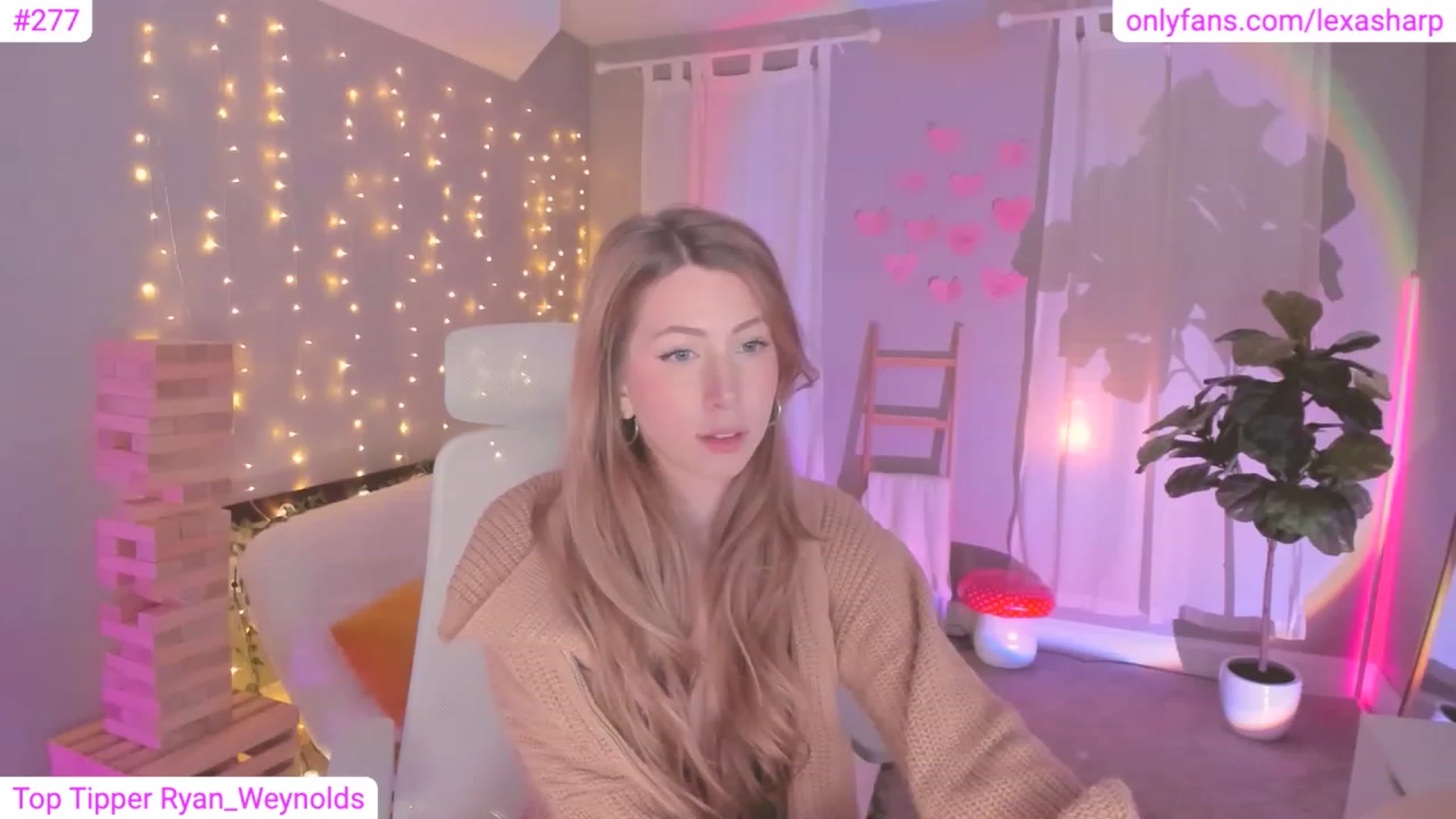 Gallery image thumbnail from alexasharp's myfreecams stream on, 02/11/2023, 04:02 image 15 of 20