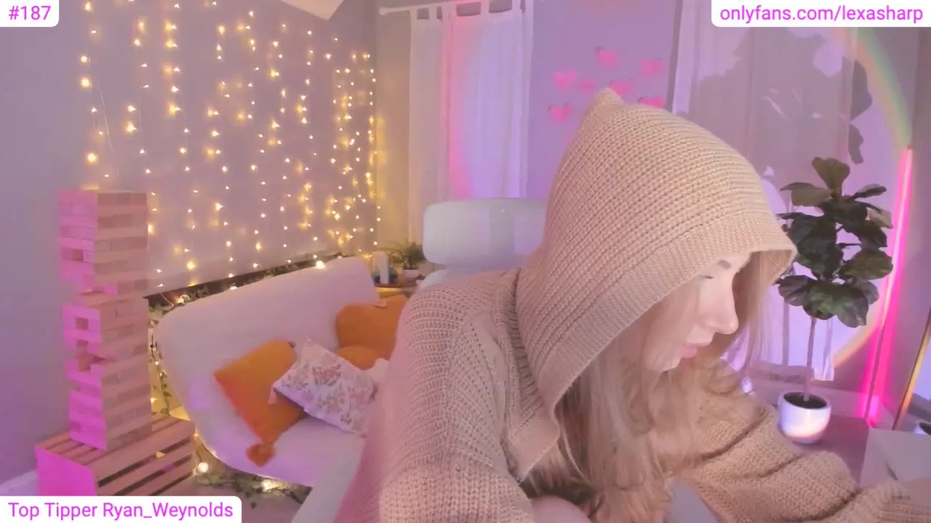 Gallery image thumbnail from alexasharp's myfreecams stream on, 02/11/2023, 05:33 image 4 of 20