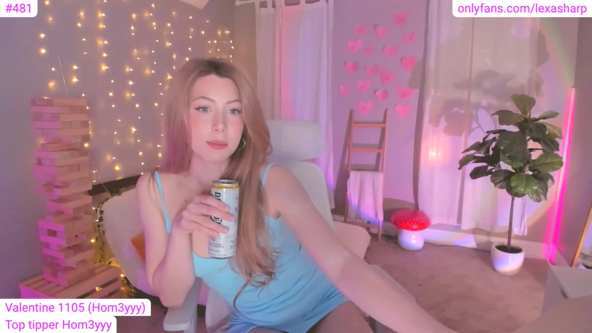 Gallery image thumbnail from alexasharp's myfreecams stream on, 03/11/2023, 04:54 image 1 of 20
