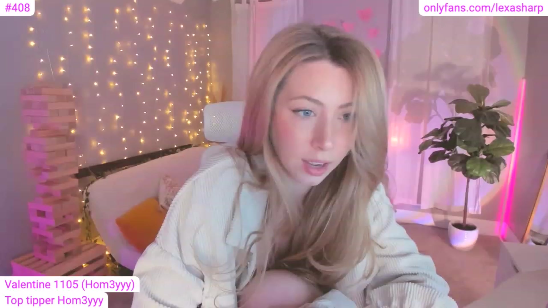 Gallery image thumbnail from alexasharp's myfreecams stream on, 03/11/2023, 04:54 image 13 of 20