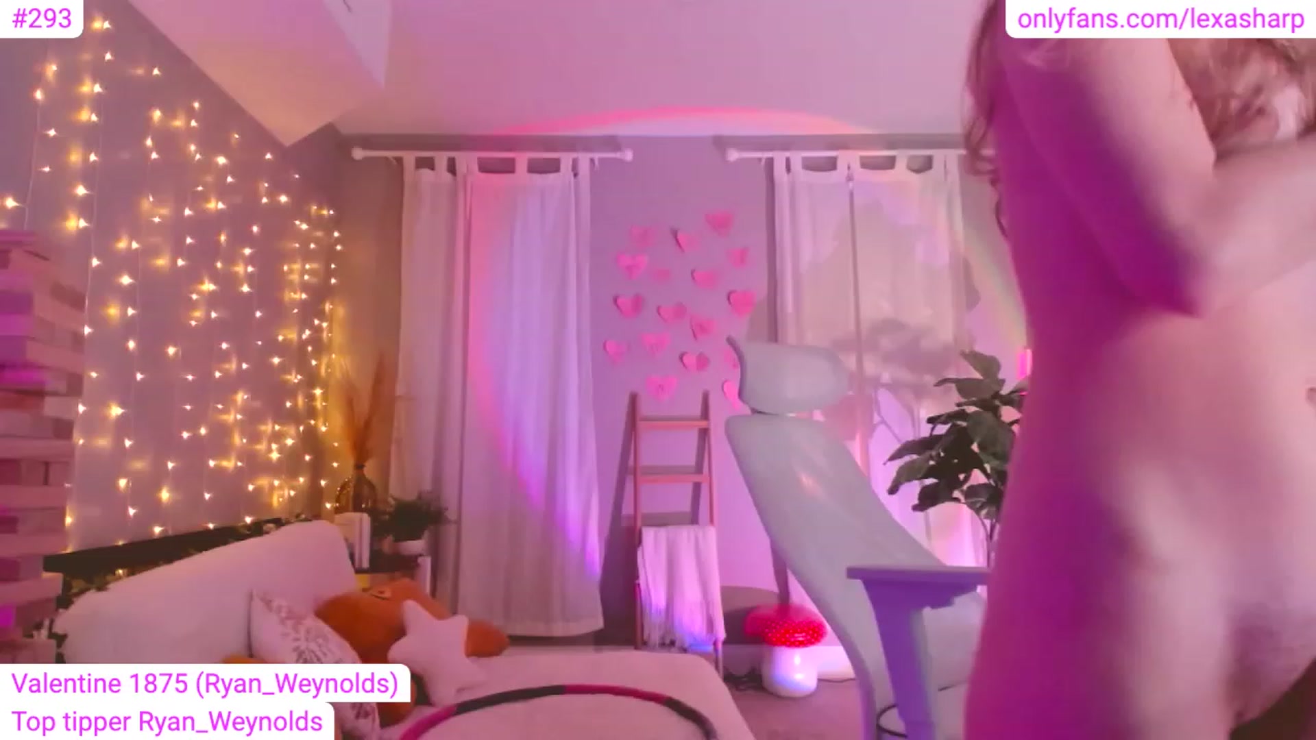 Gallery image thumbnail from alexasharp's myfreecams stream on, 03/11/2023, 08:13 image 2 of 20