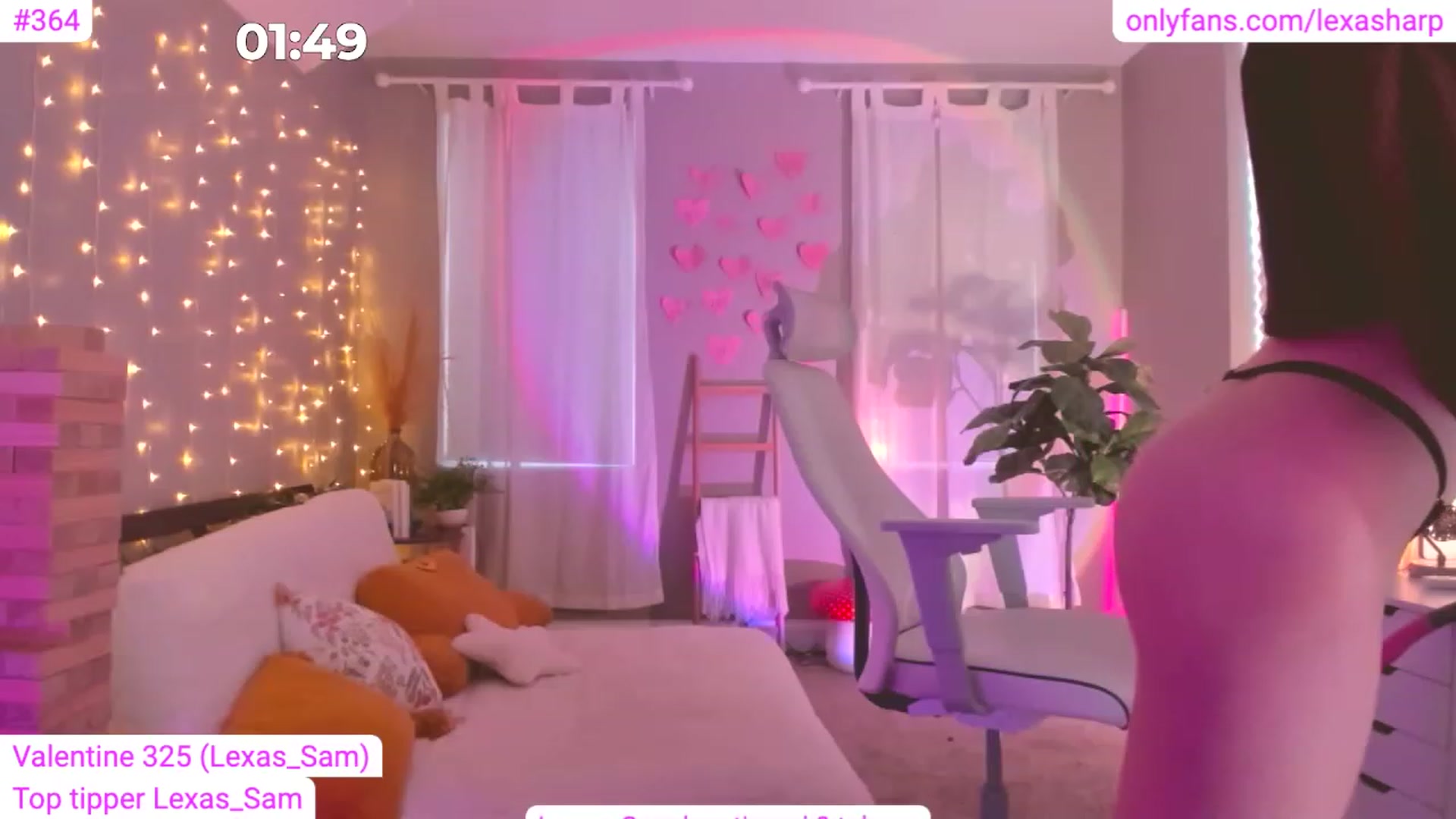 Gallery image thumbnail from alexasharp's myfreecams stream on, 03/14/2023, 23:27 image 6 of 20