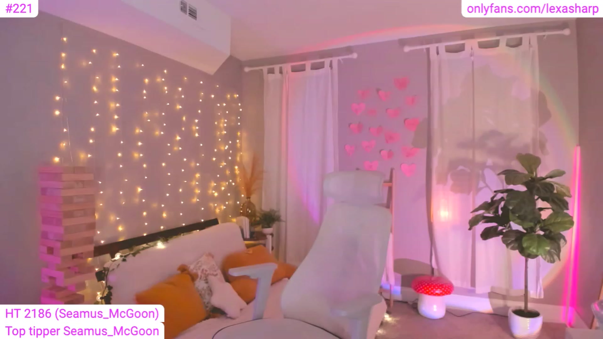 Gallery image thumbnail from alexasharp's myfreecams stream on, 03/24/2023, 24:16 image 20 of 20