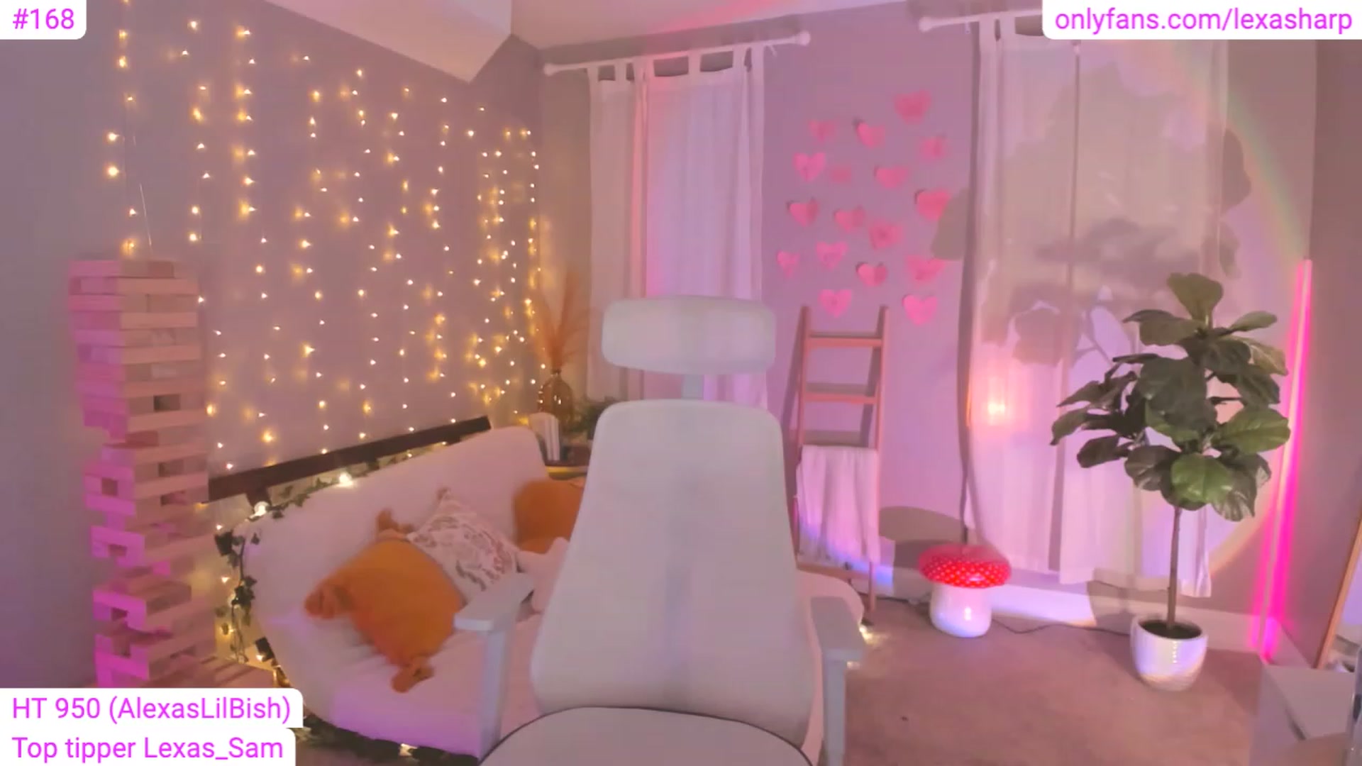 Gallery image thumbnail from alexasharp's myfreecams stream on, 03/25/2023, 02:14 image 2 of 20