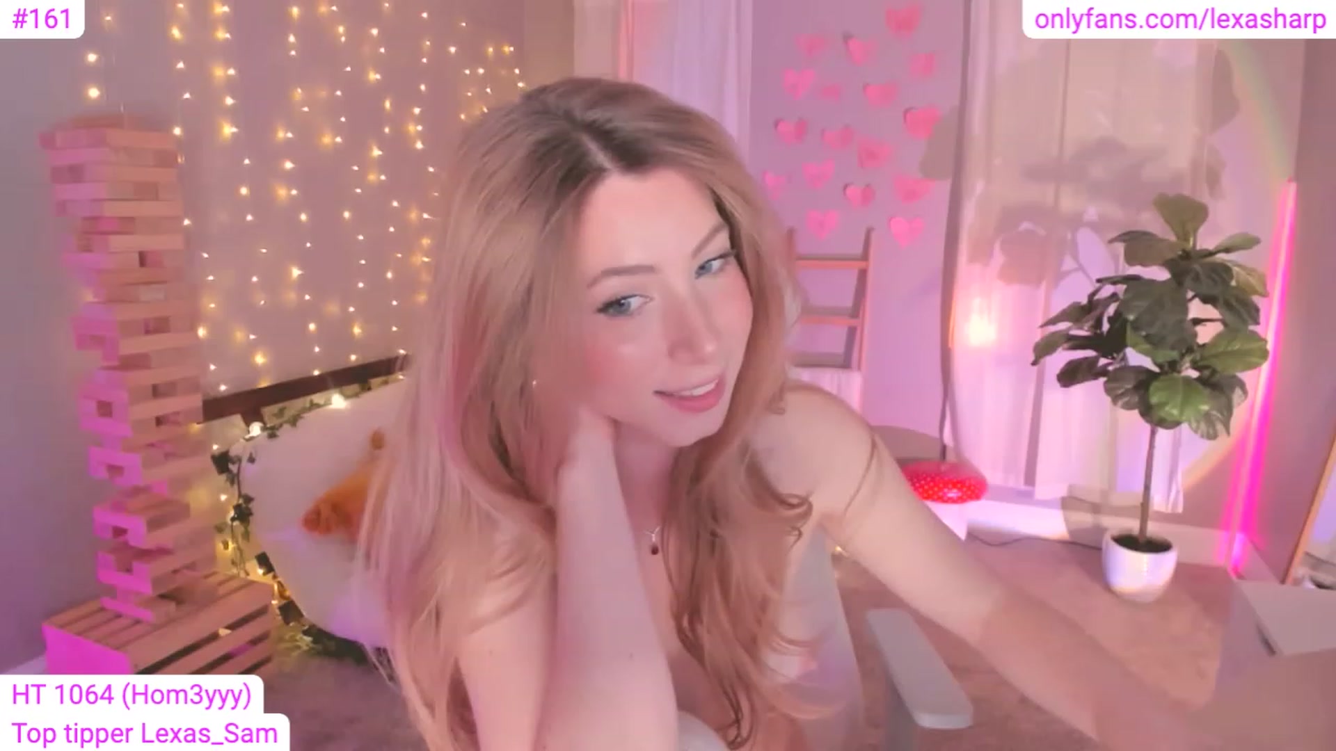 Gallery image thumbnail from alexasharp's myfreecams stream on, 03/25/2023, 03:06 image 16 of 20