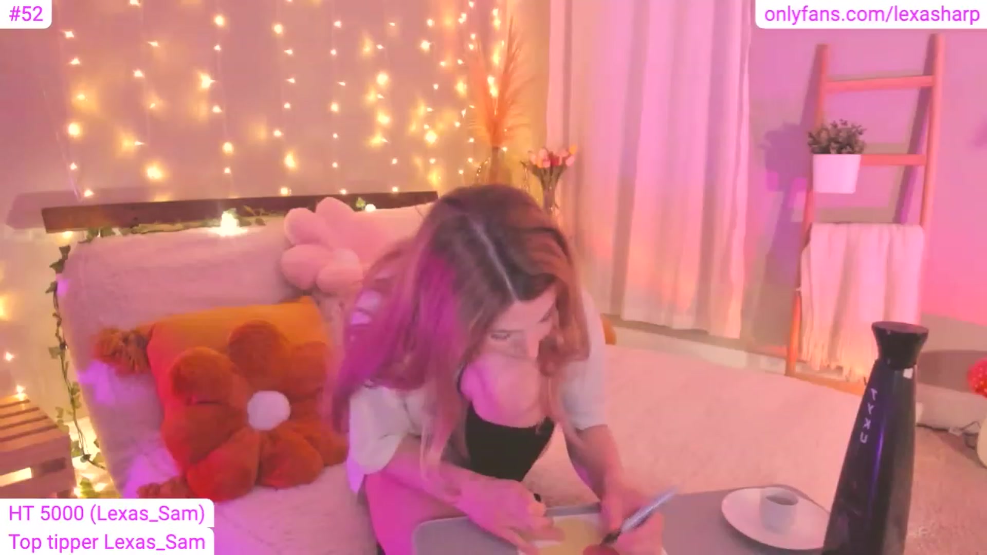 Gallery image thumbnail from alexasharp's myfreecams stream on, 04/03/2023, 02:23 image 15 of 20