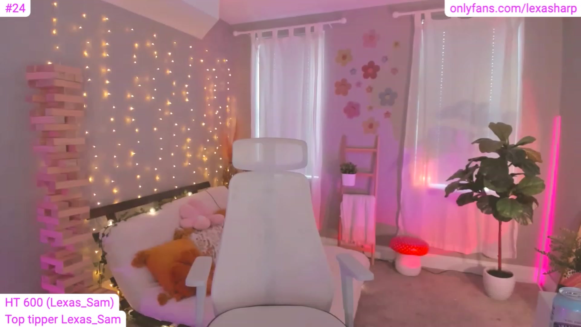 Gallery image thumbnail from alexasharp's myfreecams stream on, 04/05/2023, 23:37 image 7 of 20