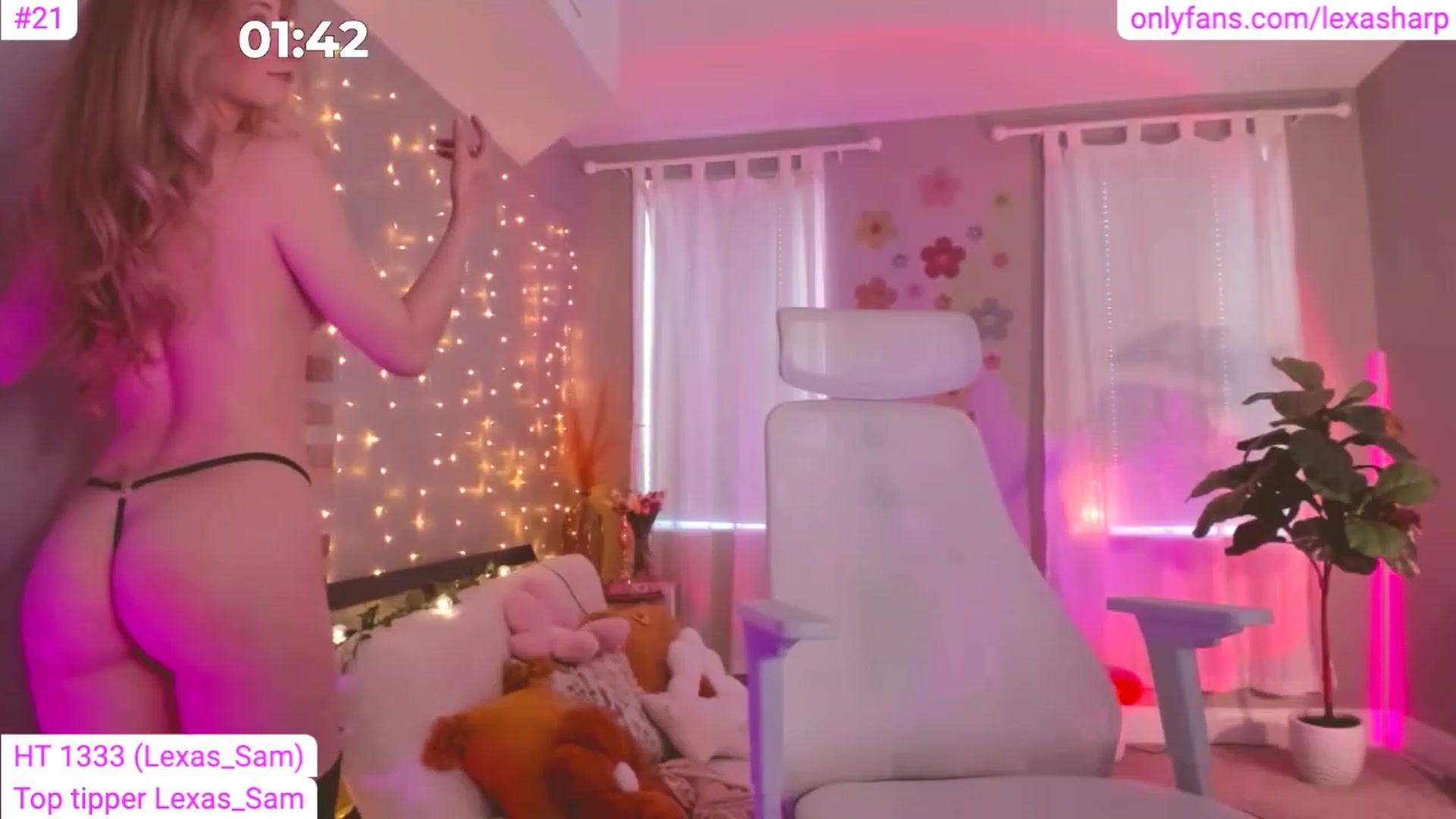 Gallery image thumbnail from alexasharp's myfreecams stream on, 04/05/2023, 23:37 image 14 of 20