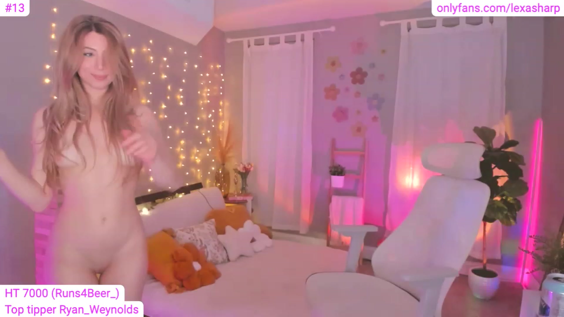 Gallery image thumbnail from alexasharp's myfreecams stream on, 04/07/2023, 06:58 image 20 of 20