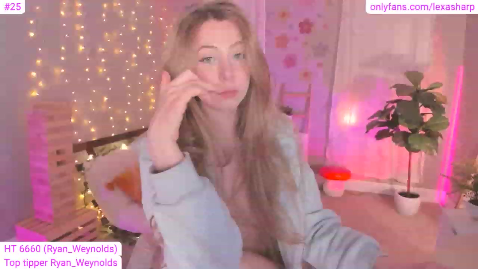 Gallery image thumbnail from alexasharp's myfreecams stream on, 04/07/2023, 06:58 image 1 of 20