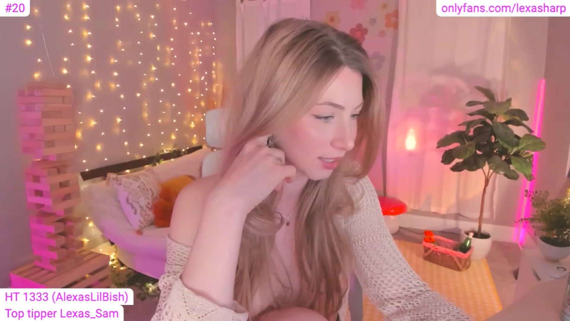 Gallery image thumbnail from alexasharp's myfreecams stream on, 04/12/2023, 24:01 image 20 of 20
