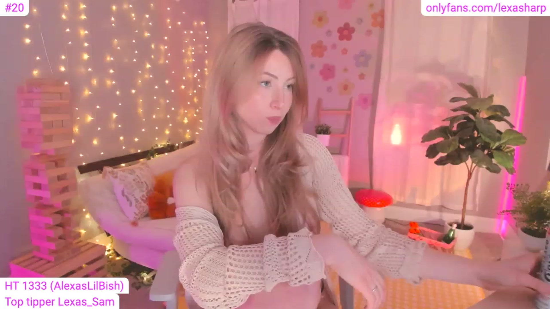 Gallery image thumbnail from alexasharp's myfreecams stream on, 04/12/2023, 01:13 image 17 of 20