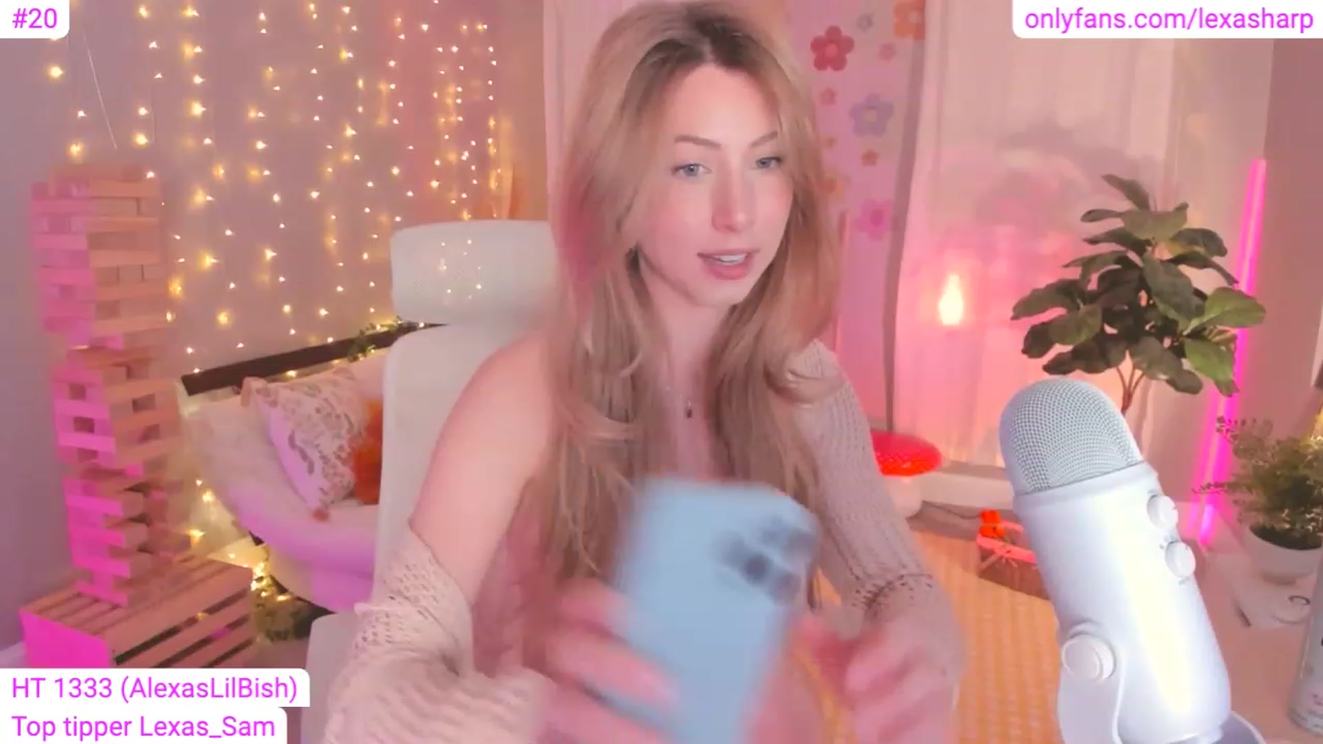 Gallery image thumbnail from alexasharp's myfreecams stream on, 04/12/2023, 02:39 image 4 of 20