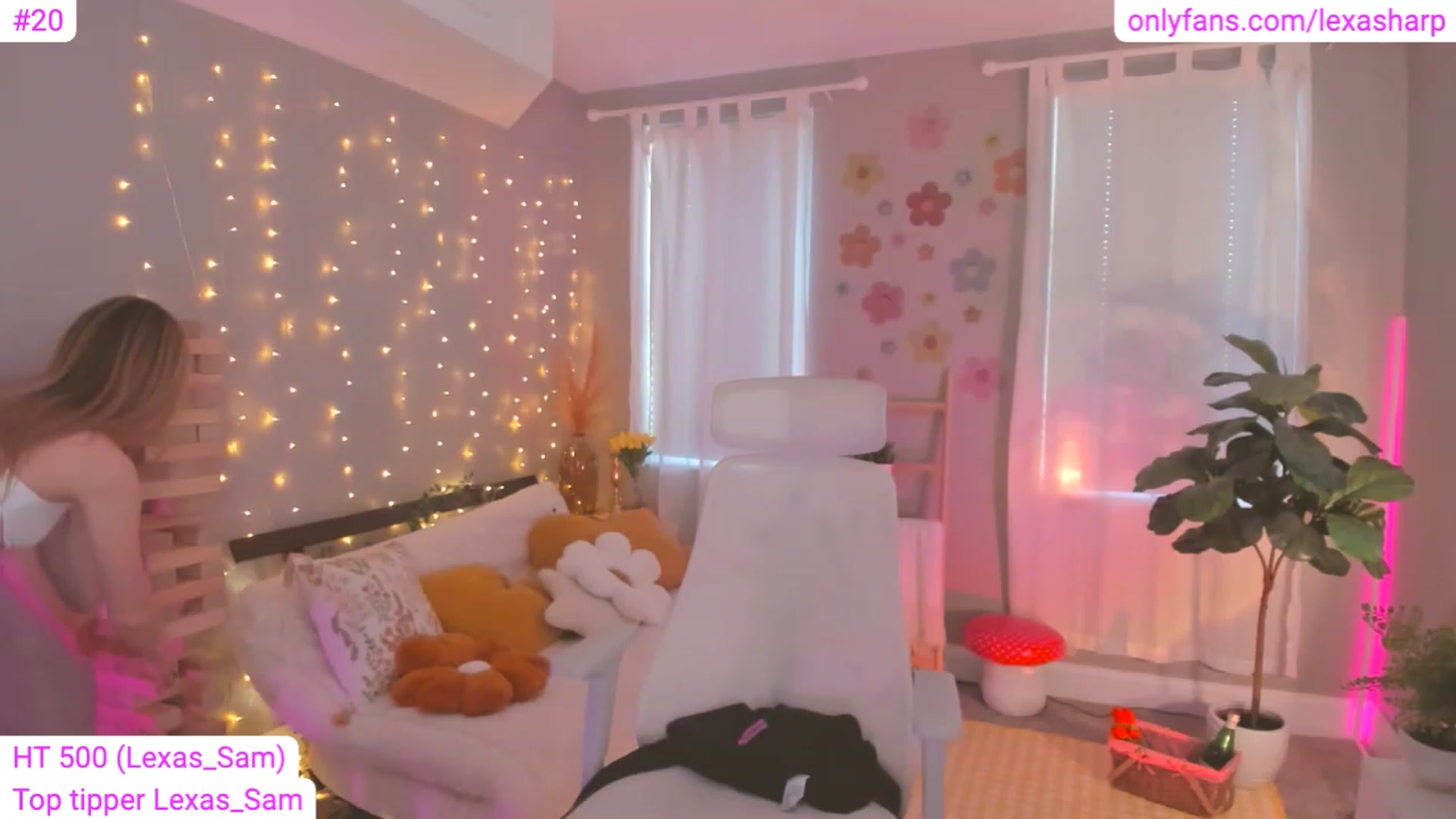 Gallery image thumbnail from alexasharp's myfreecams stream on, 04/12/2023, 22:54 image 4 of 20