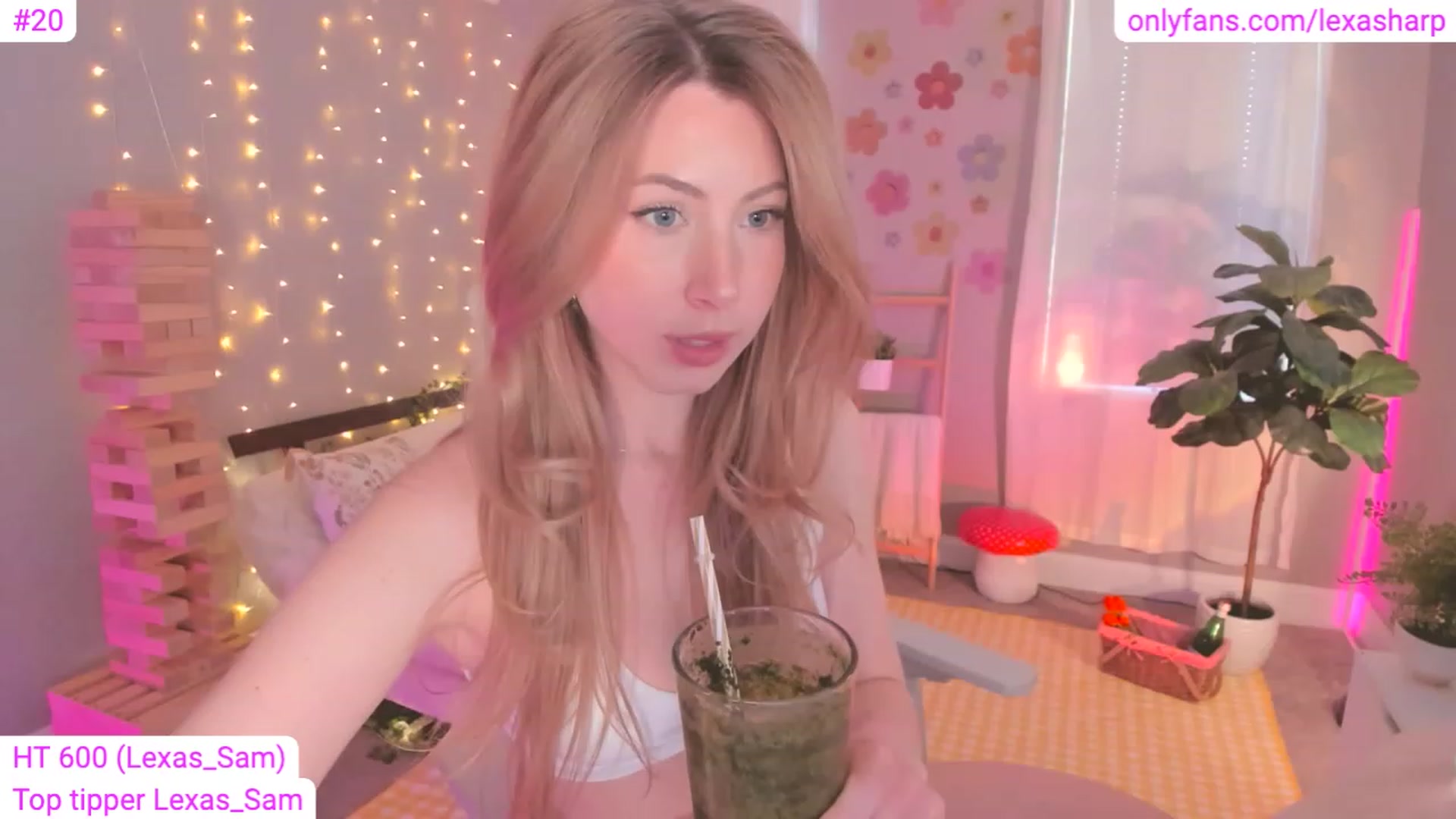 Gallery image thumbnail from alexasharp's myfreecams stream on, 04/12/2023, 22:54 image 10 of 20