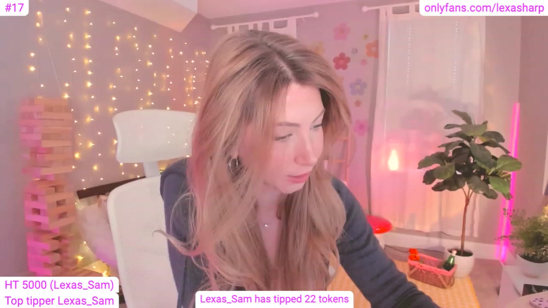 Gallery image thumbnail from alexasharp's myfreecams stream on, 04/12/2023, 23:37 image 12 of 20