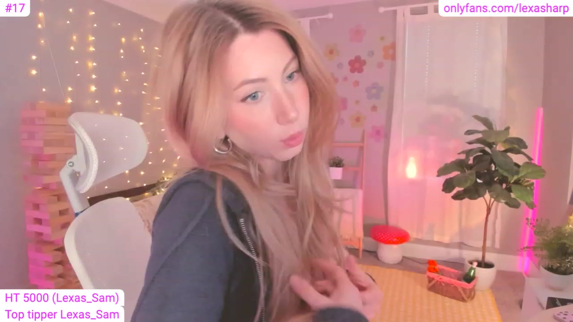 Gallery image thumbnail from alexasharp's myfreecams stream on, 04/12/2023, 23:37 image 11 of 20