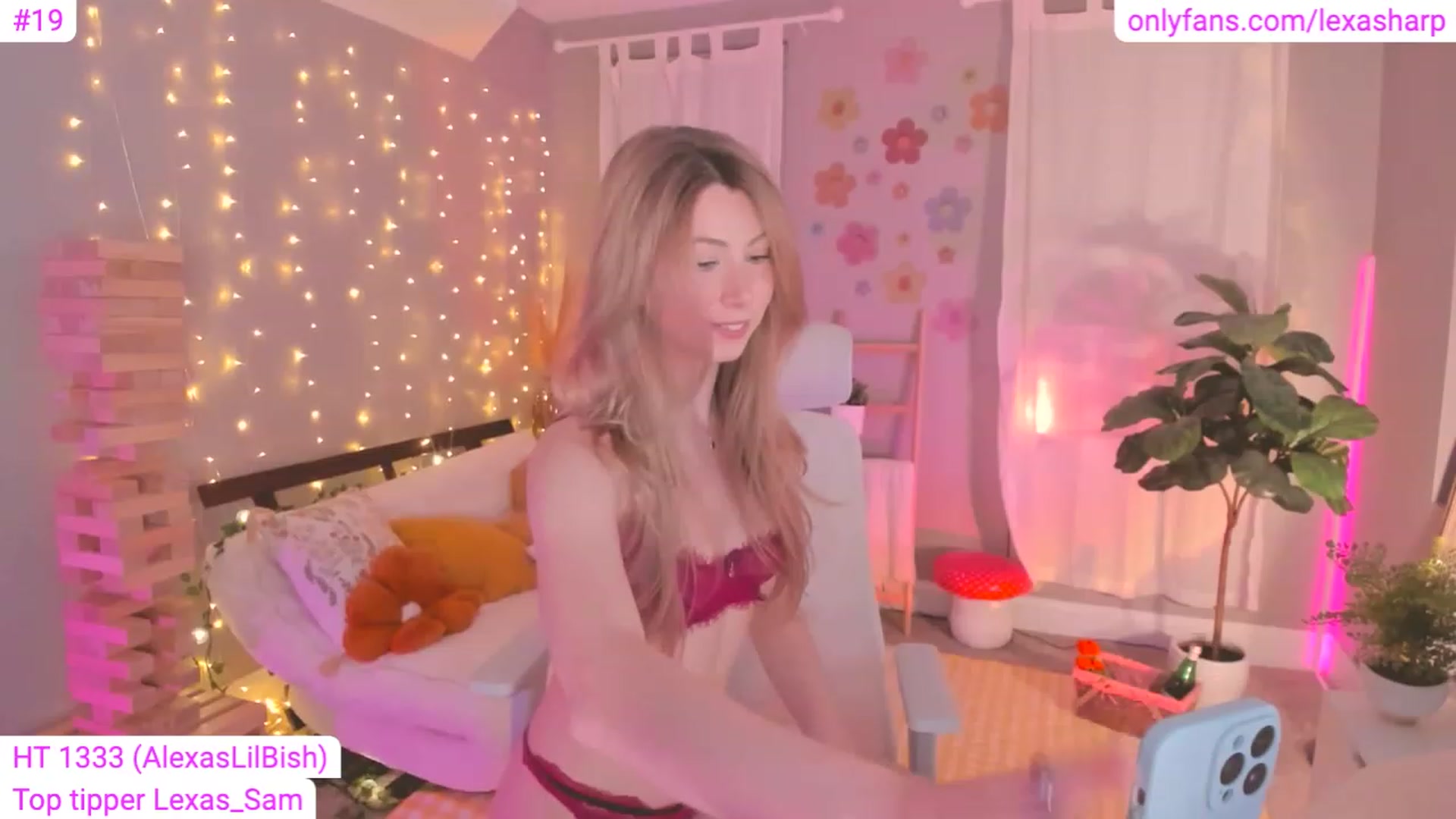 Gallery image thumbnail from alexasharp's myfreecams stream on, 04/14/2023, 02:06 image 6 of 20