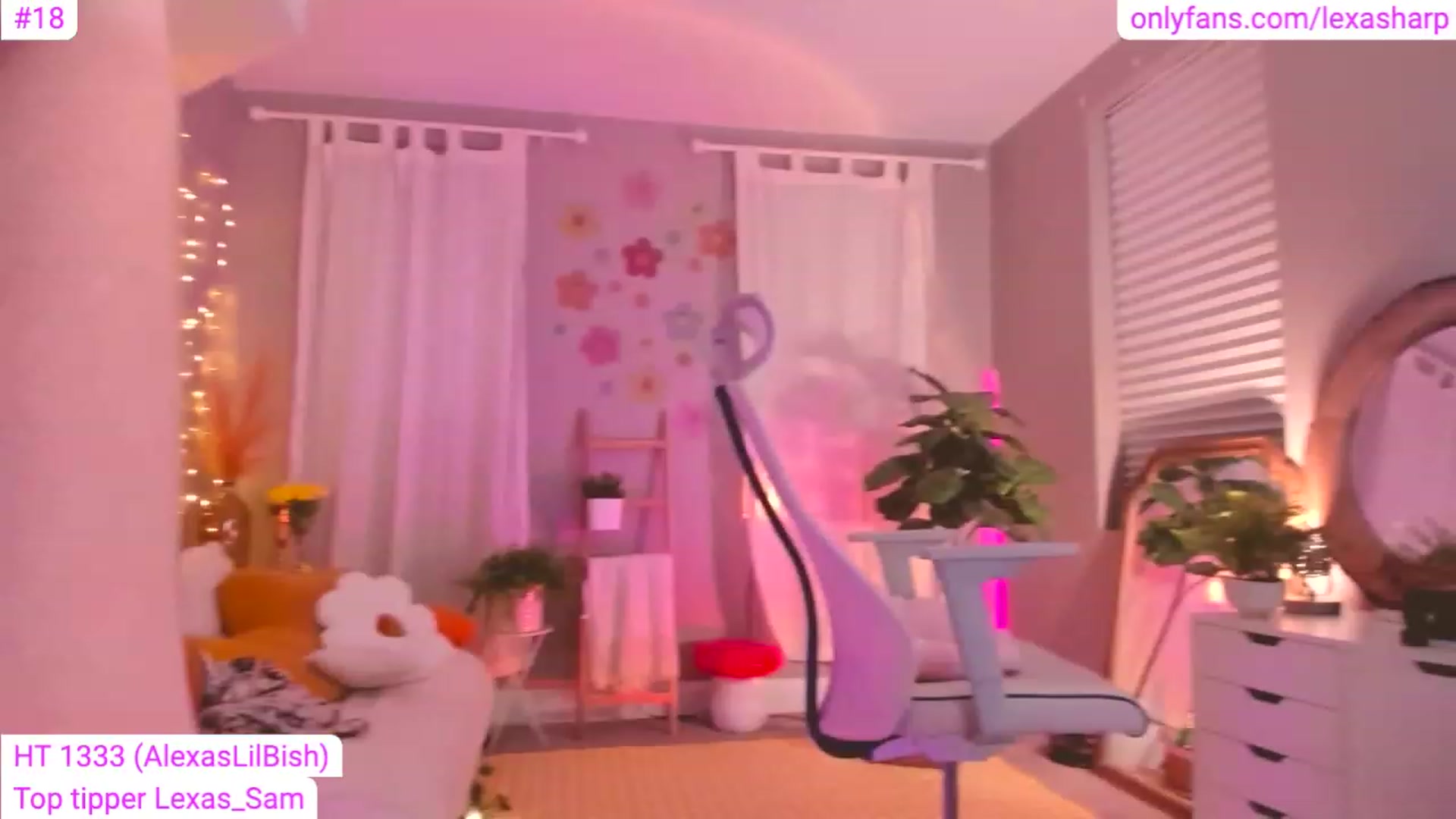 Gallery image thumbnail from alexasharp's myfreecams stream on, 04/14/2023, 03:29 image 15 of 20