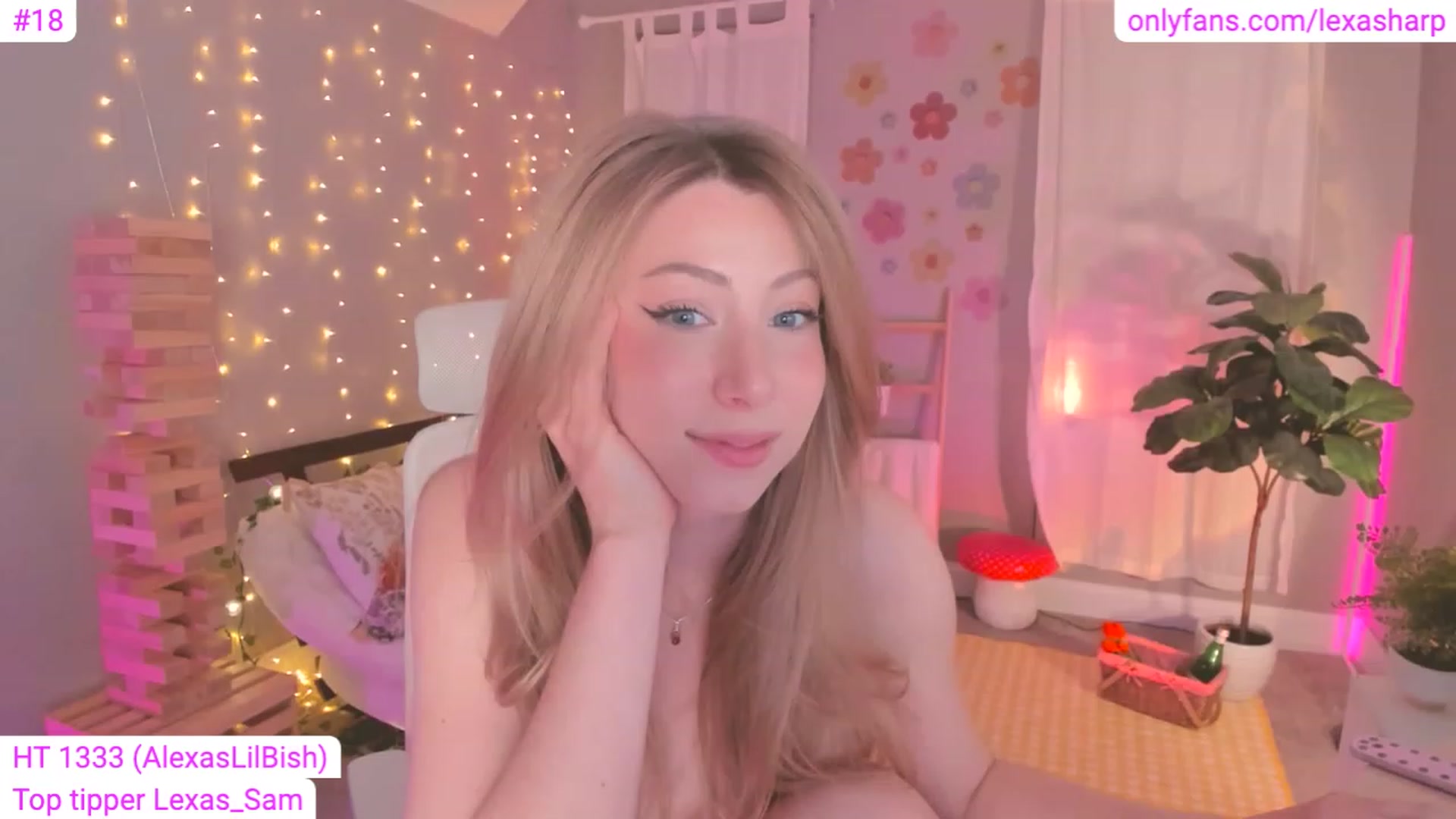 Gallery image thumbnail from alexasharp's myfreecams stream on, 04/14/2023, 03:29 image 6 of 20
