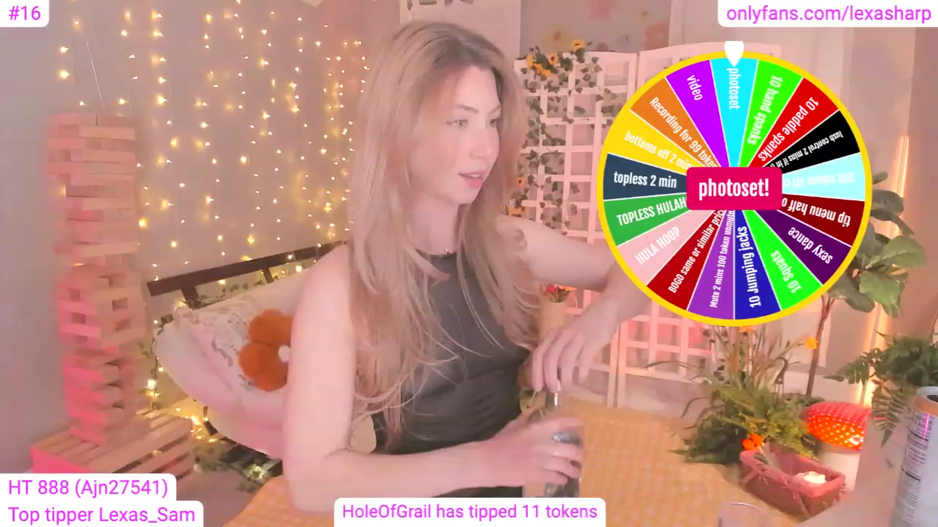 Gallery image thumbnail from alexasharp's myfreecams stream on, 04/16/2023, 04:02 image 10 of 20