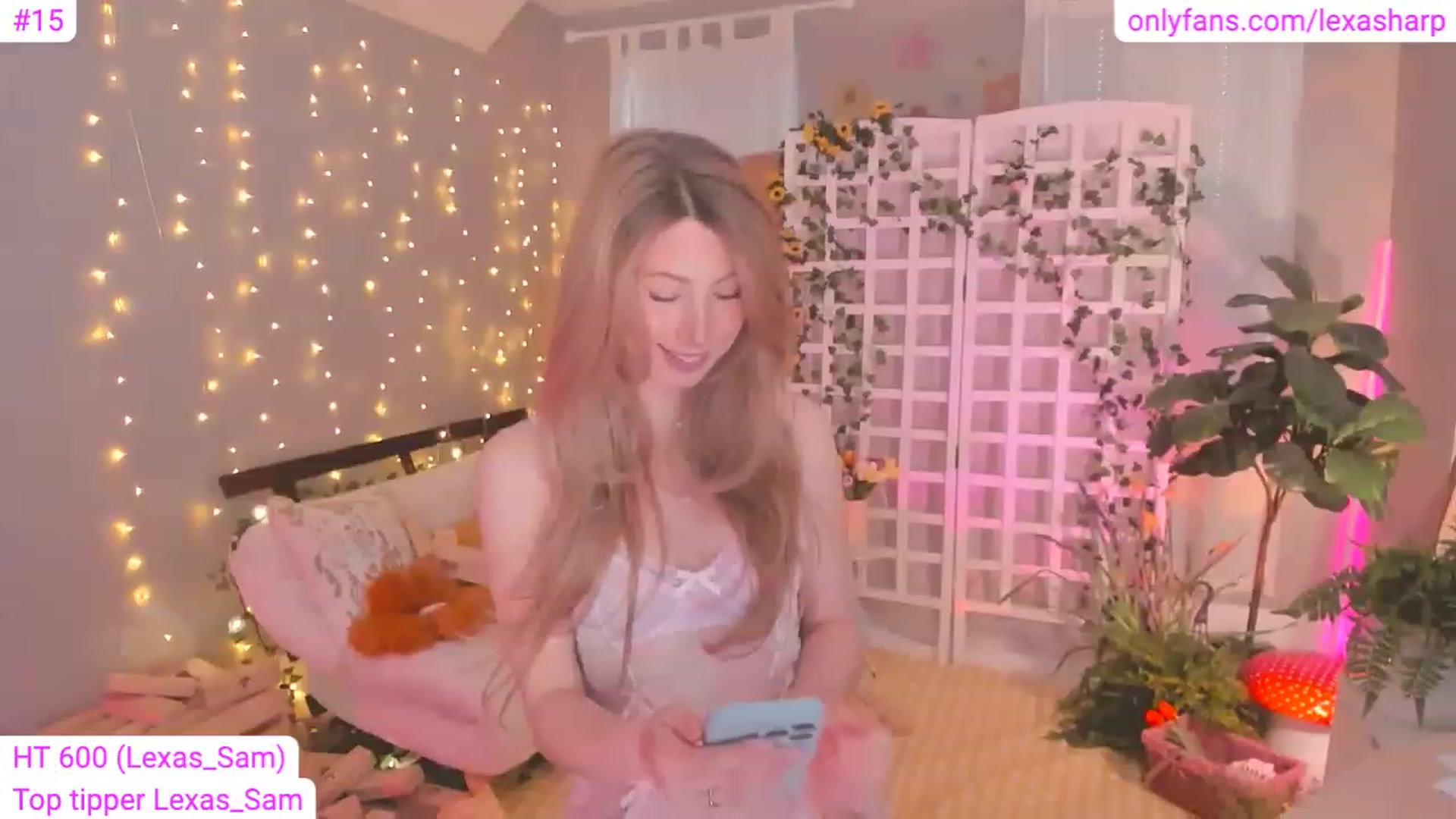 Gallery image thumbnail from alexasharp's myfreecams stream on, 04/19/2023, 24:03 image 5 of 20